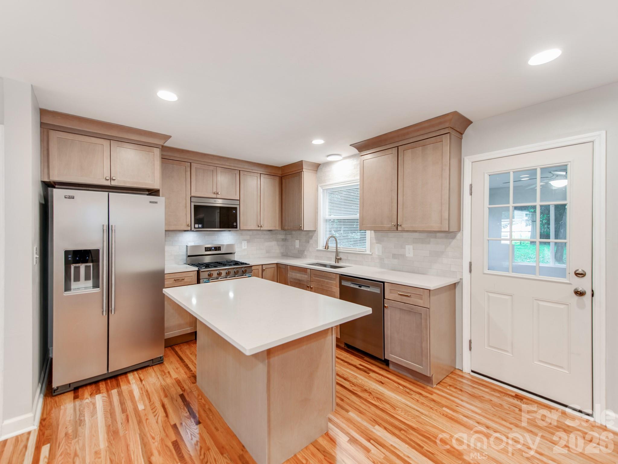 3326 Bonneville Drive Property Photo 12