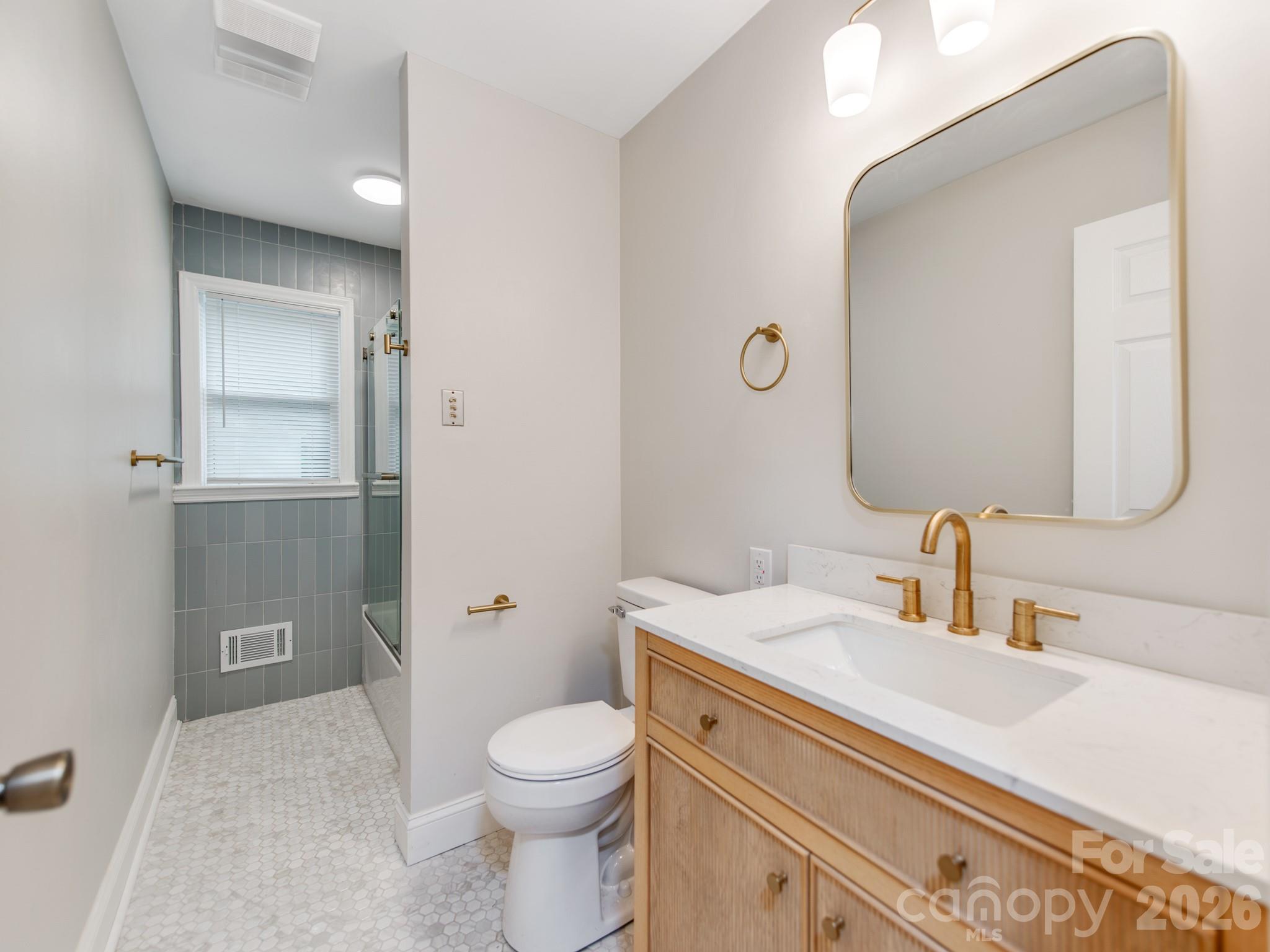3326 Bonneville Drive Property Photo 24