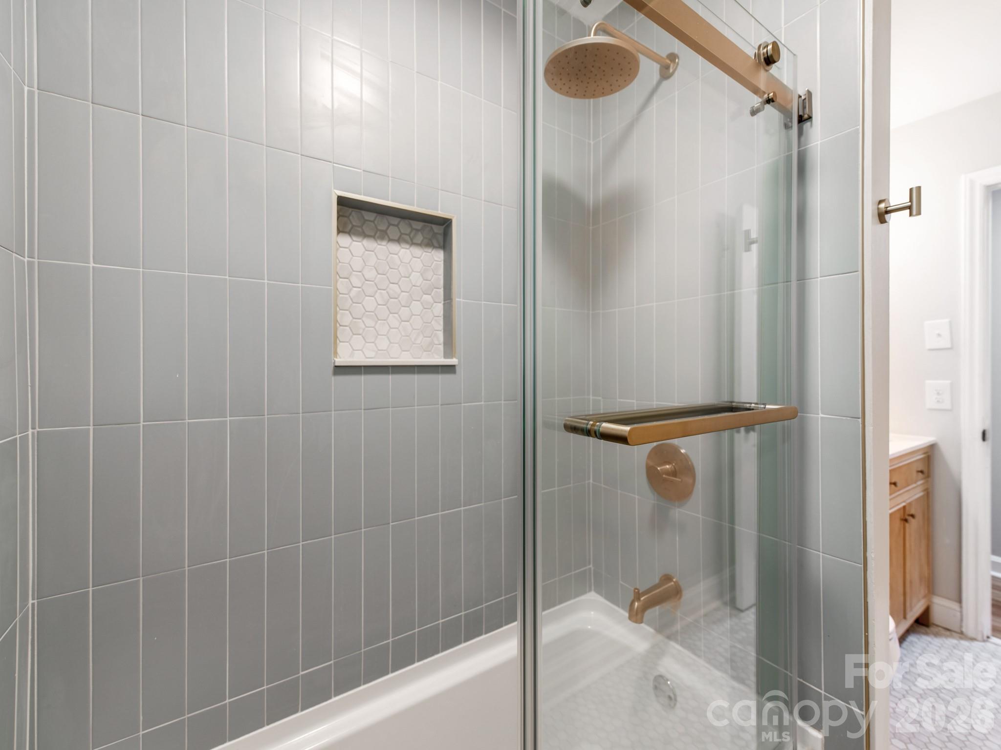 3326 Bonneville Drive Property Photo 25