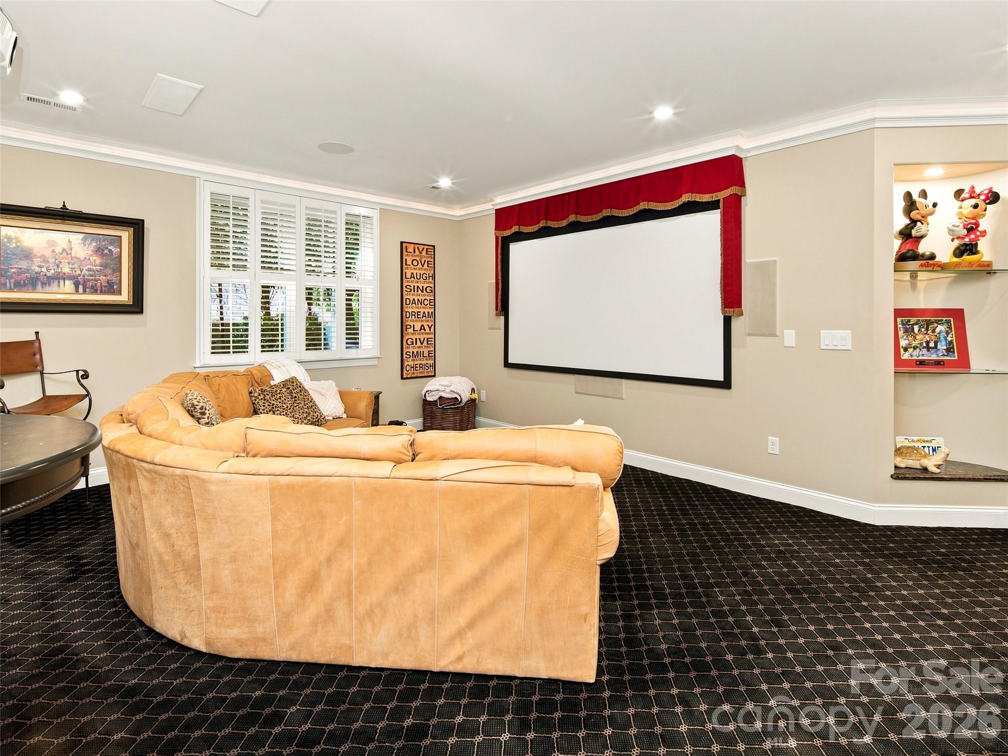 54 Mountain Drive Property Photo 33
