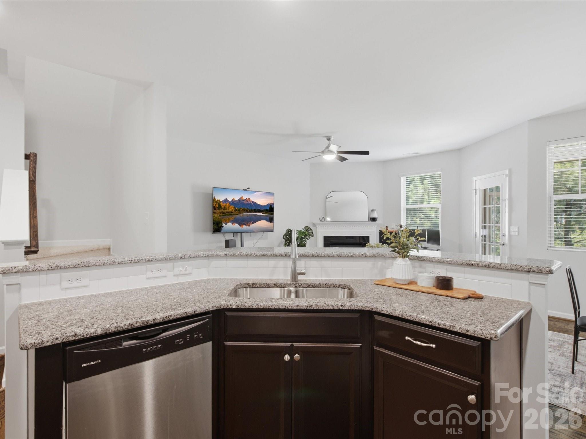 7020 Swamp Chestnut Lane Property Photo 14