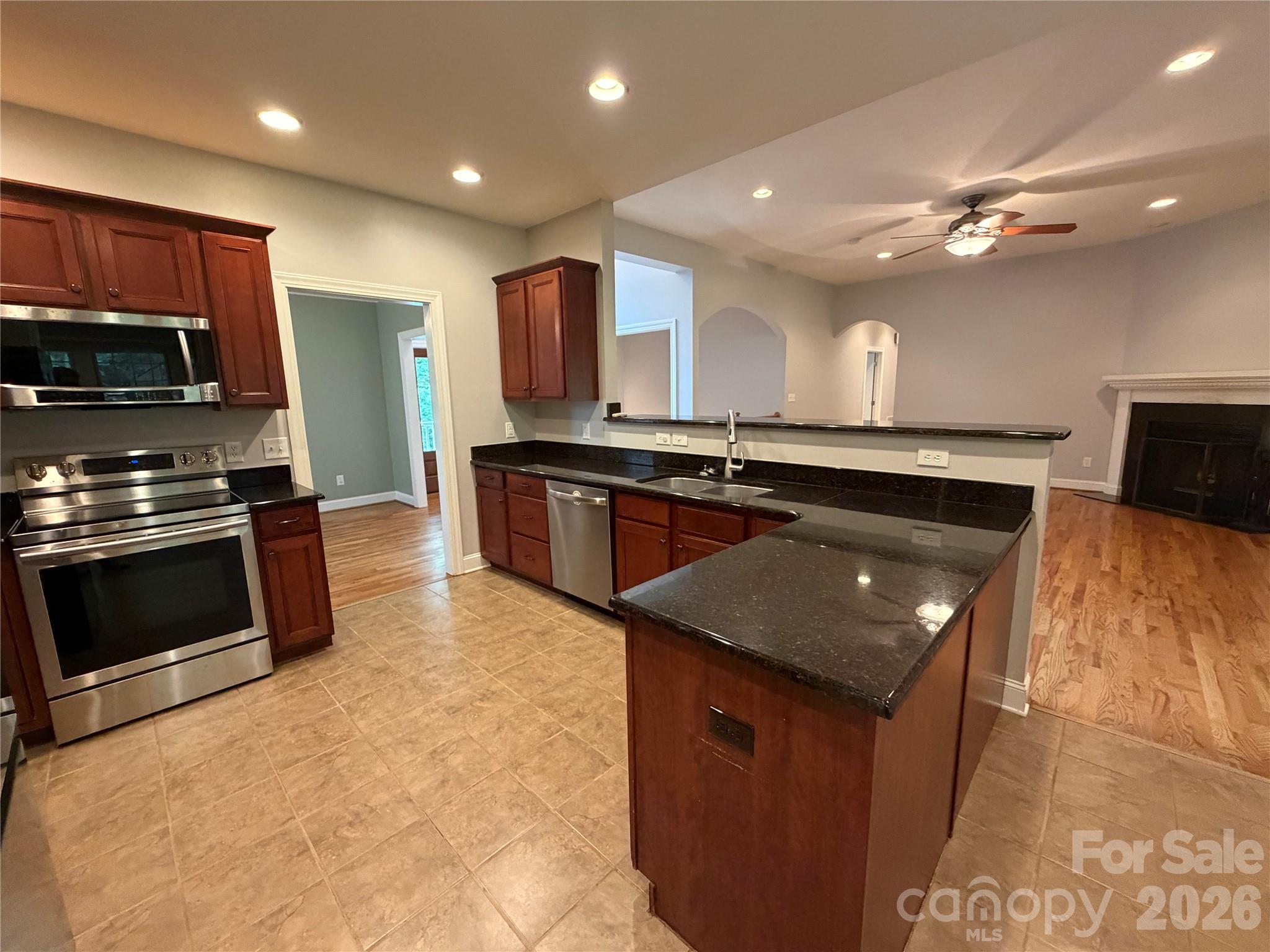 11 Jupiter Hills Drive Property Photo 17