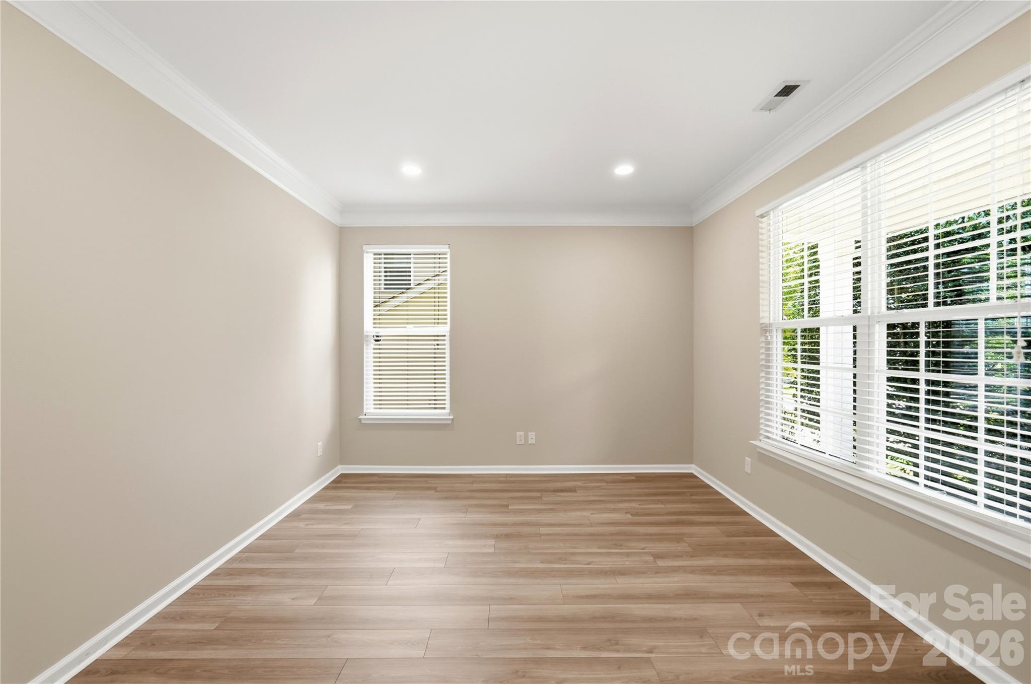 4360 Haddington Drive Property Photo 6