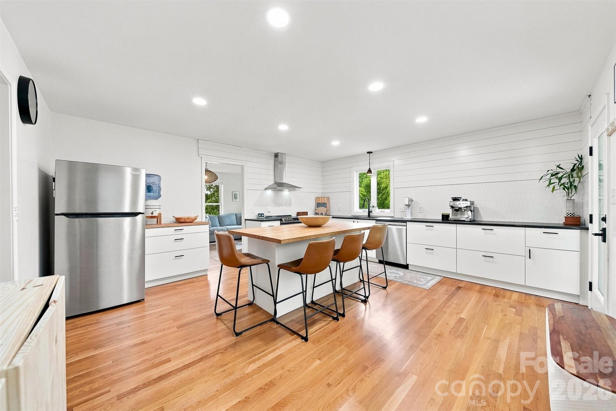 703 Wilmore Street Property Photo 8