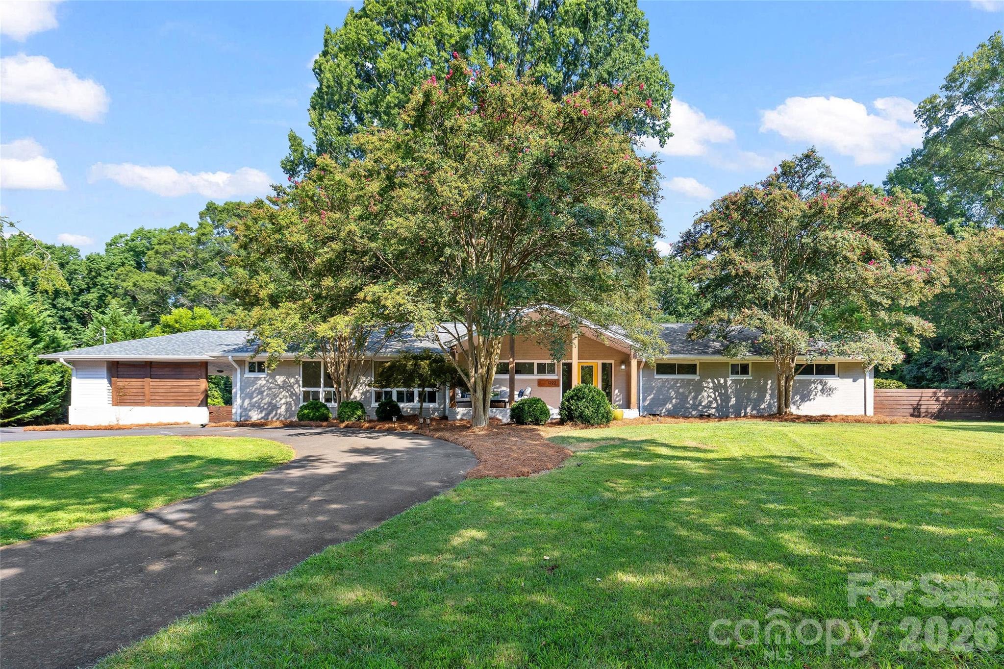 1222 Burtonwood Circle Property Photo 1
