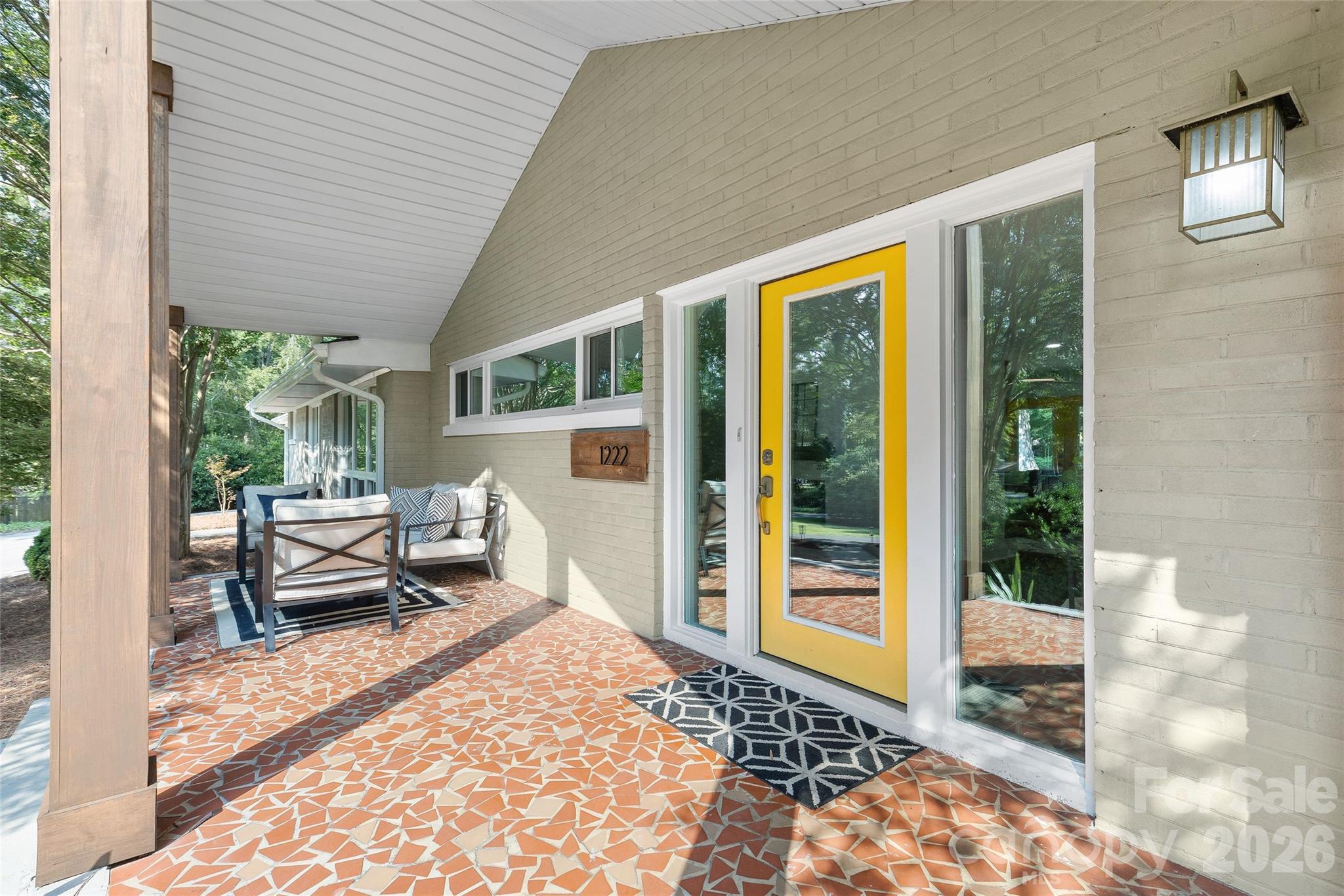 1222 Burtonwood Circle Property Photo 4