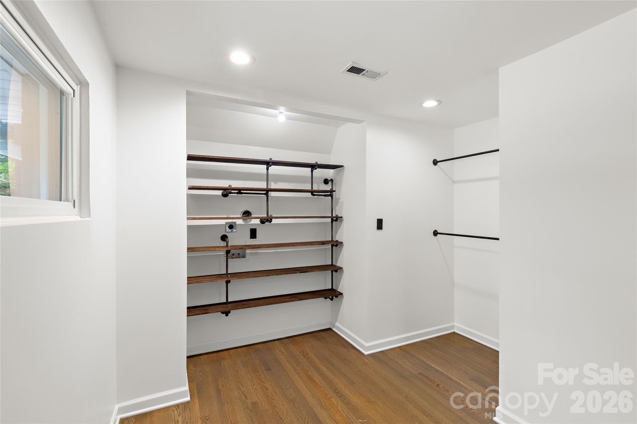 1222 Burtonwood Circle Property Photo 29