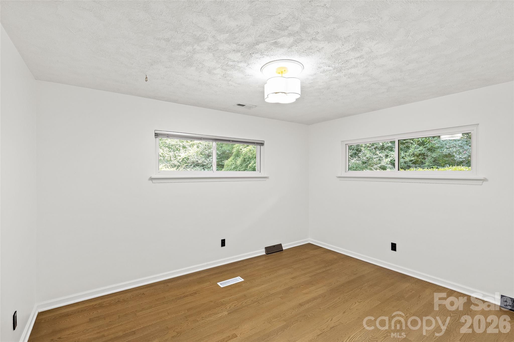 1222 Burtonwood Circle Property Photo 34
