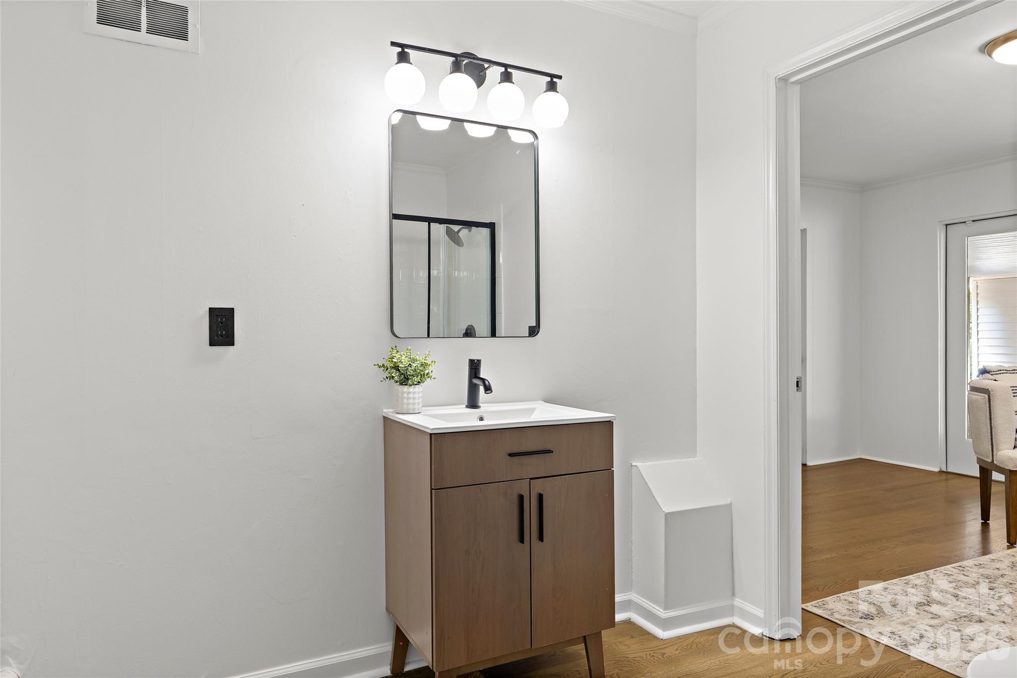 1222 Burtonwood Circle Property Photo 37