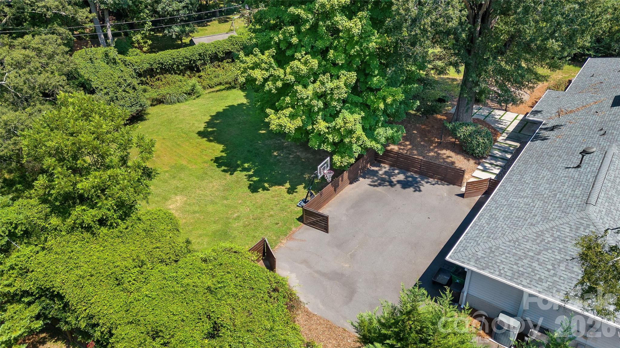 1222 Burtonwood Circle Property Photo 43