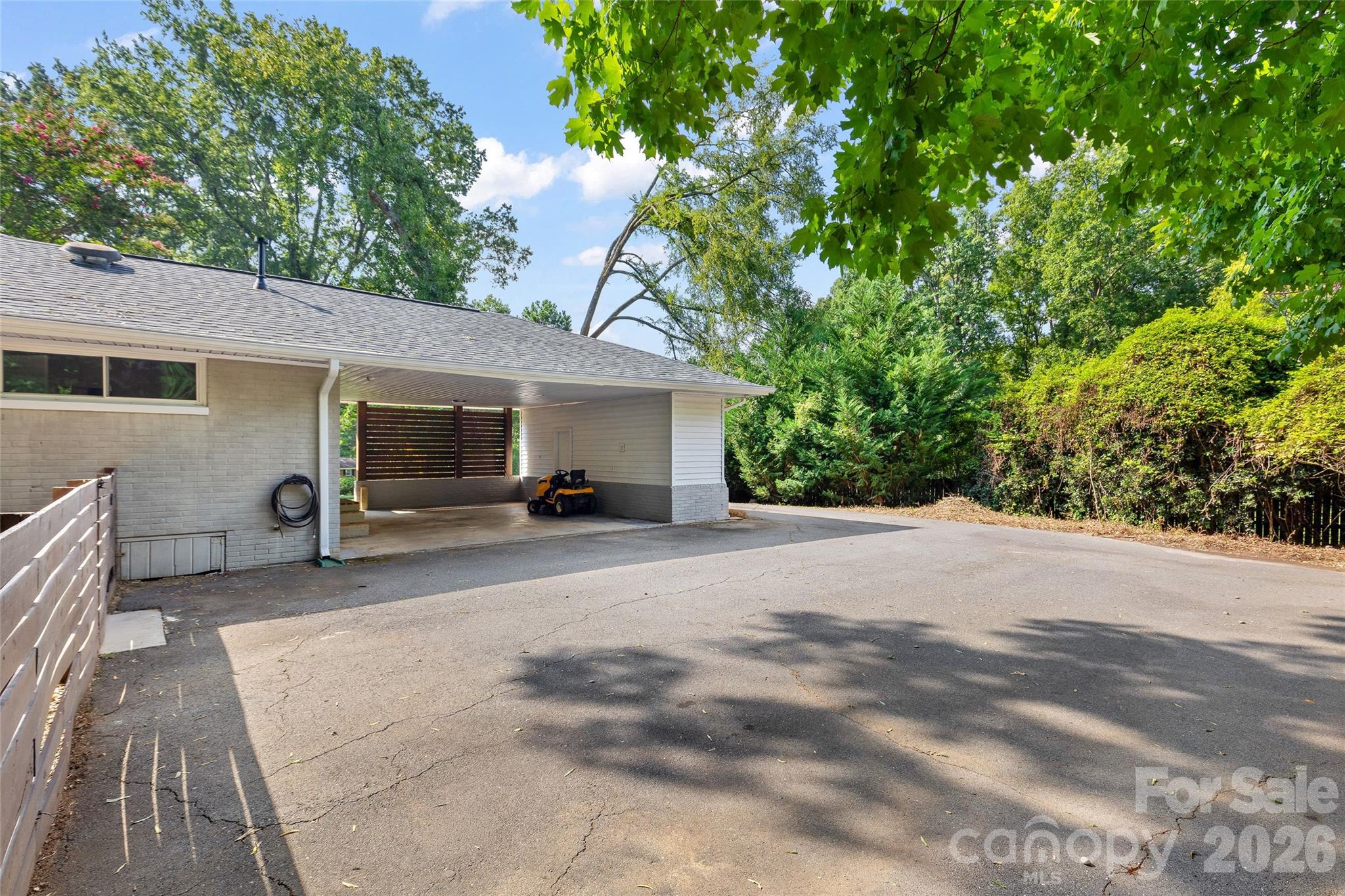 1222 Burtonwood Circle Property Photo 44