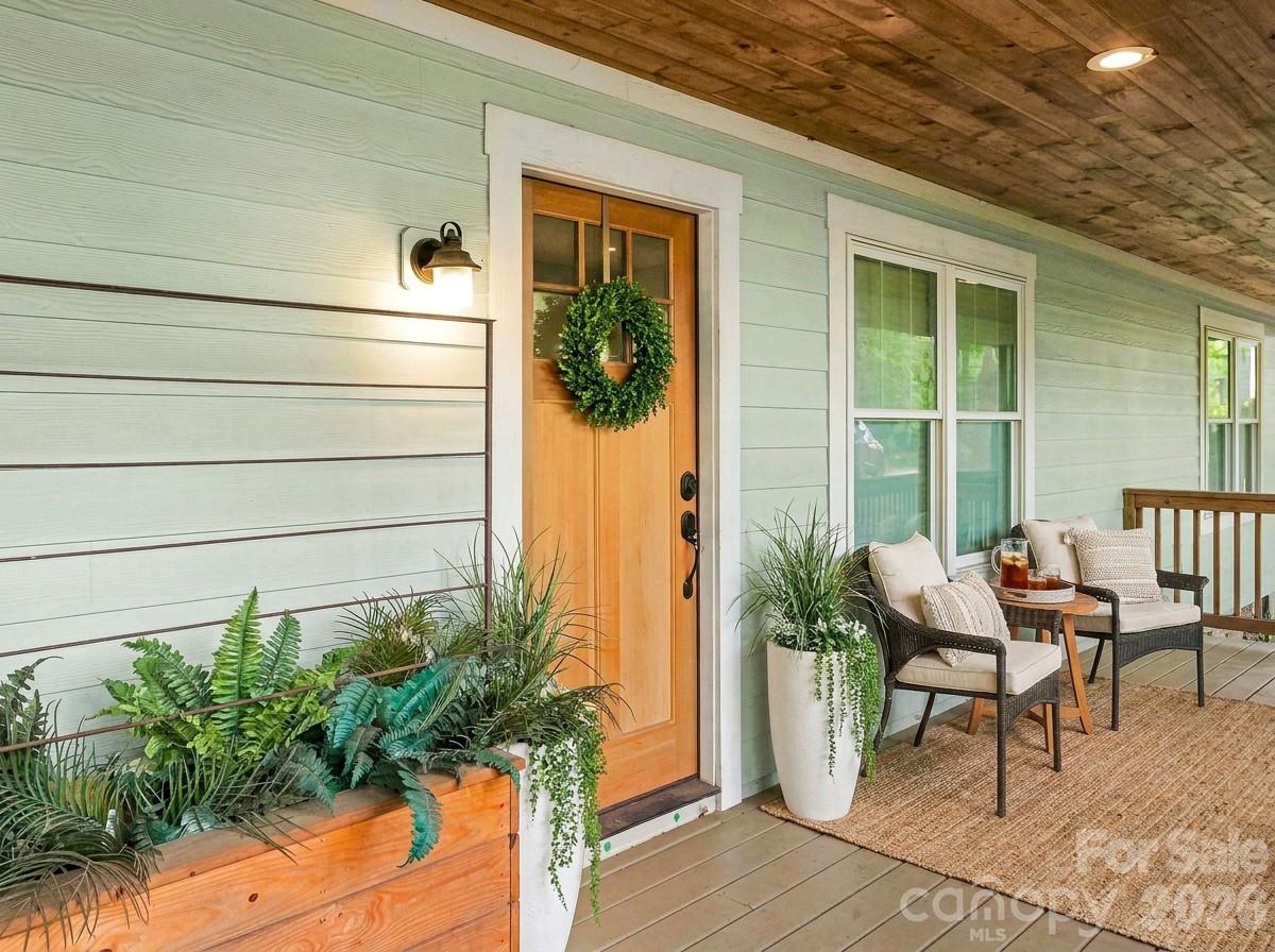 141 Courtland Avenue 2 Property Photo 3