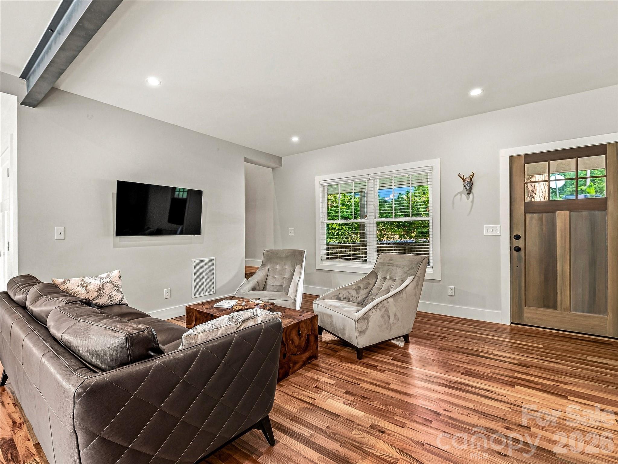 141 Courtland Avenue 2 Property Photo 8