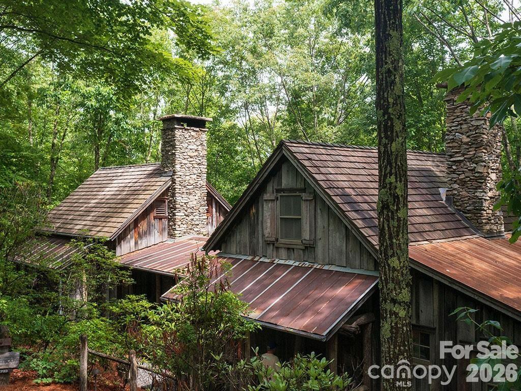 139 Boarding House Way (35) Property Photo 2
