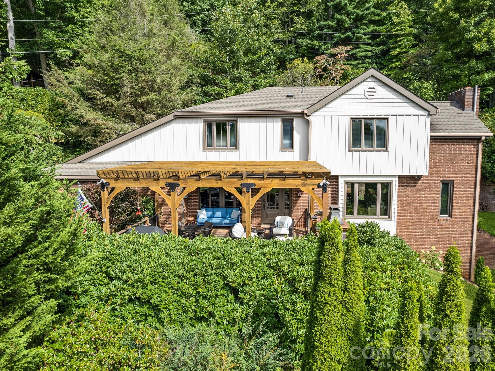 474 Scenic Circle Property Photo 1