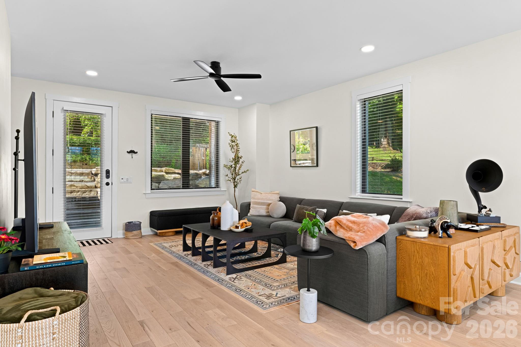 254 Keener Street Property Photo 6