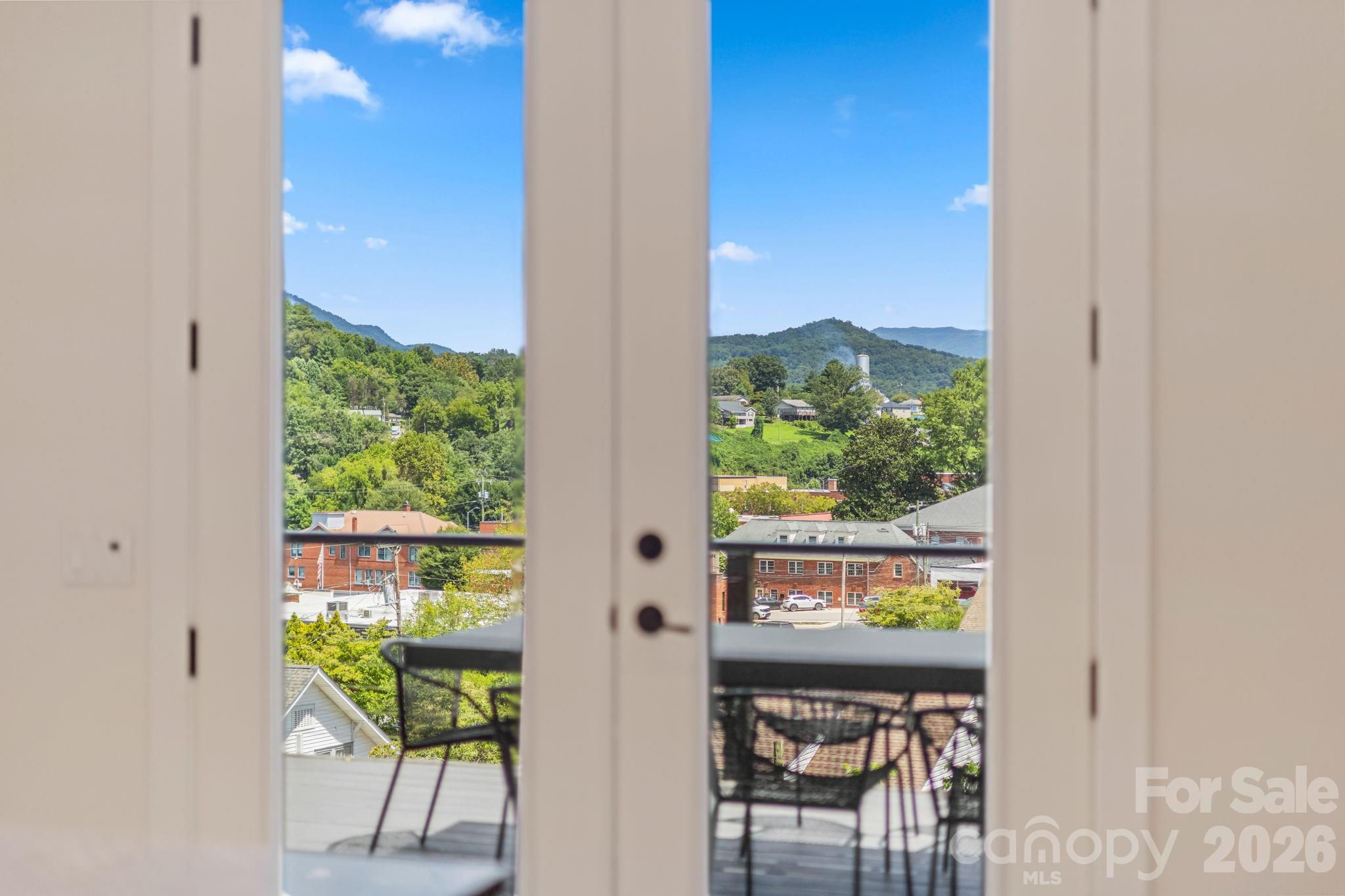 254 Keener Street Property Photo 14