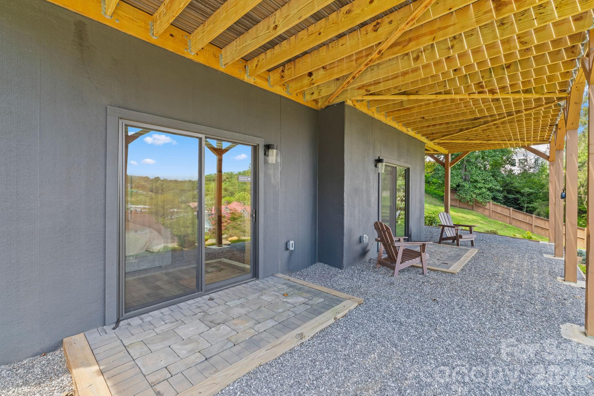 254 Keener Street Property Photo 40