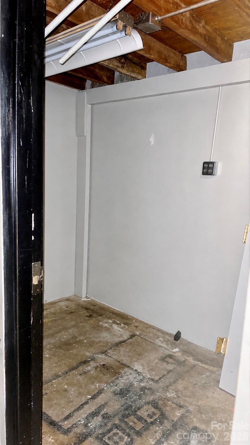 62 S Logan Street Property Photo 7