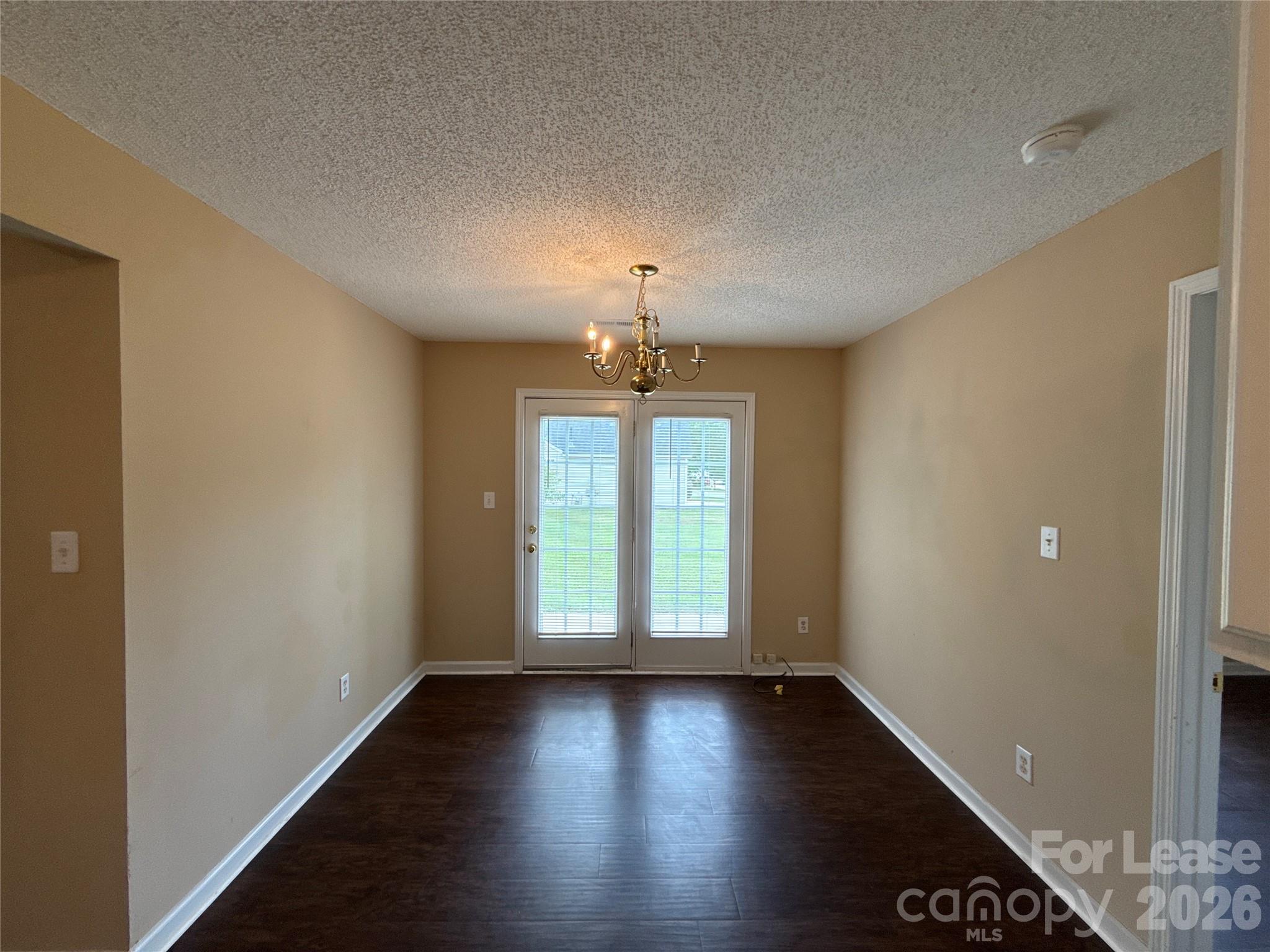 7037 Breeders Cup Circle Property Photo 7