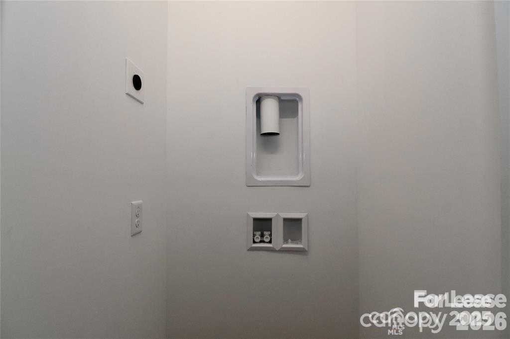 3967 Newhall Drive Property Photo 28
