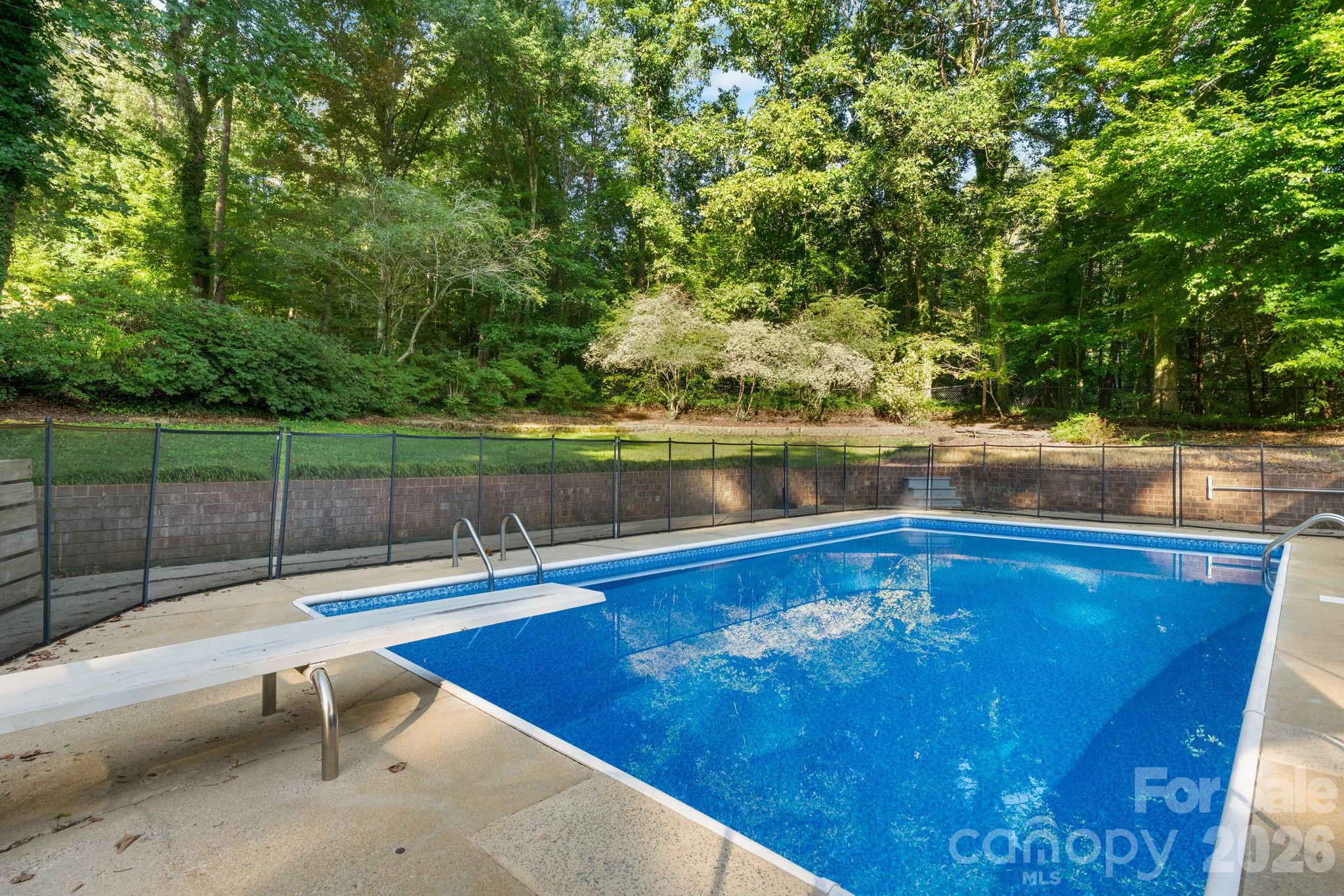 2015 12th Street Drive Property Photo 2