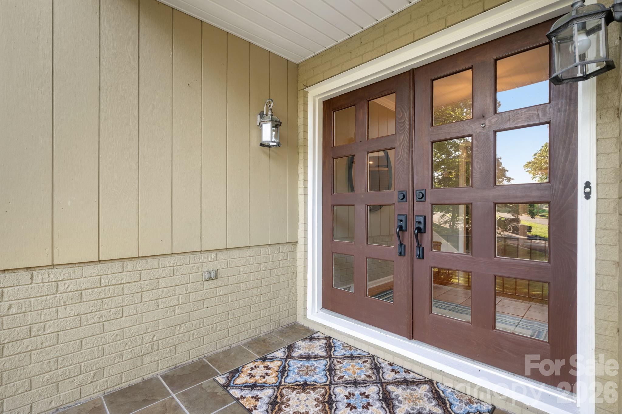 2015 12th Street Drive Property Photo 4
