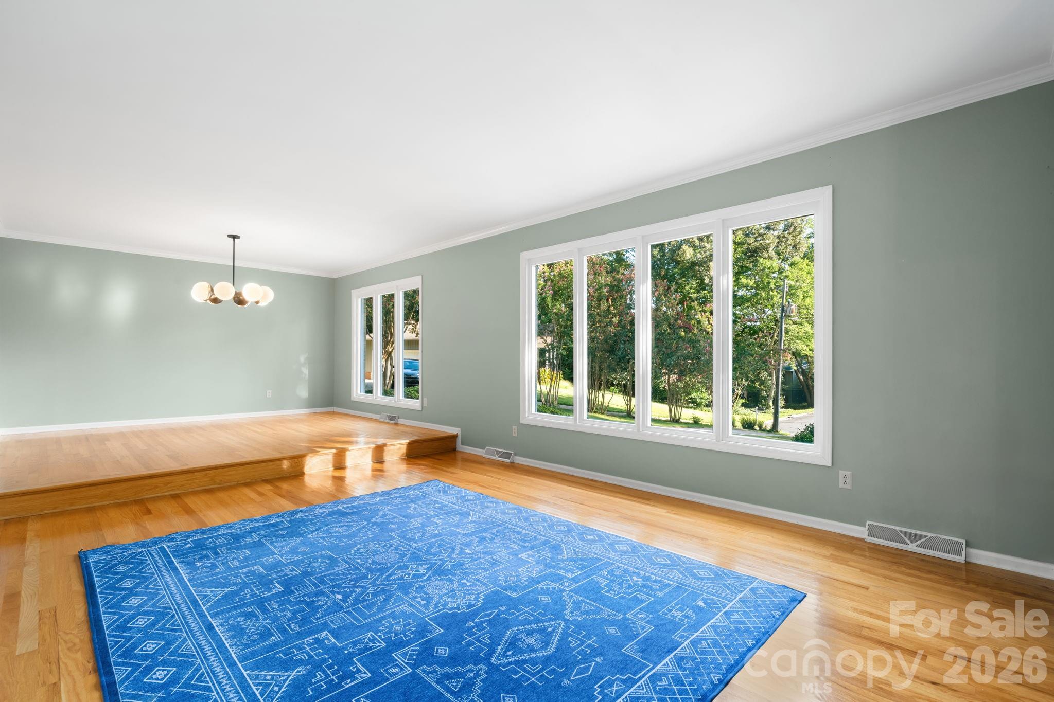 2015 12th Street Drive Property Photo 8