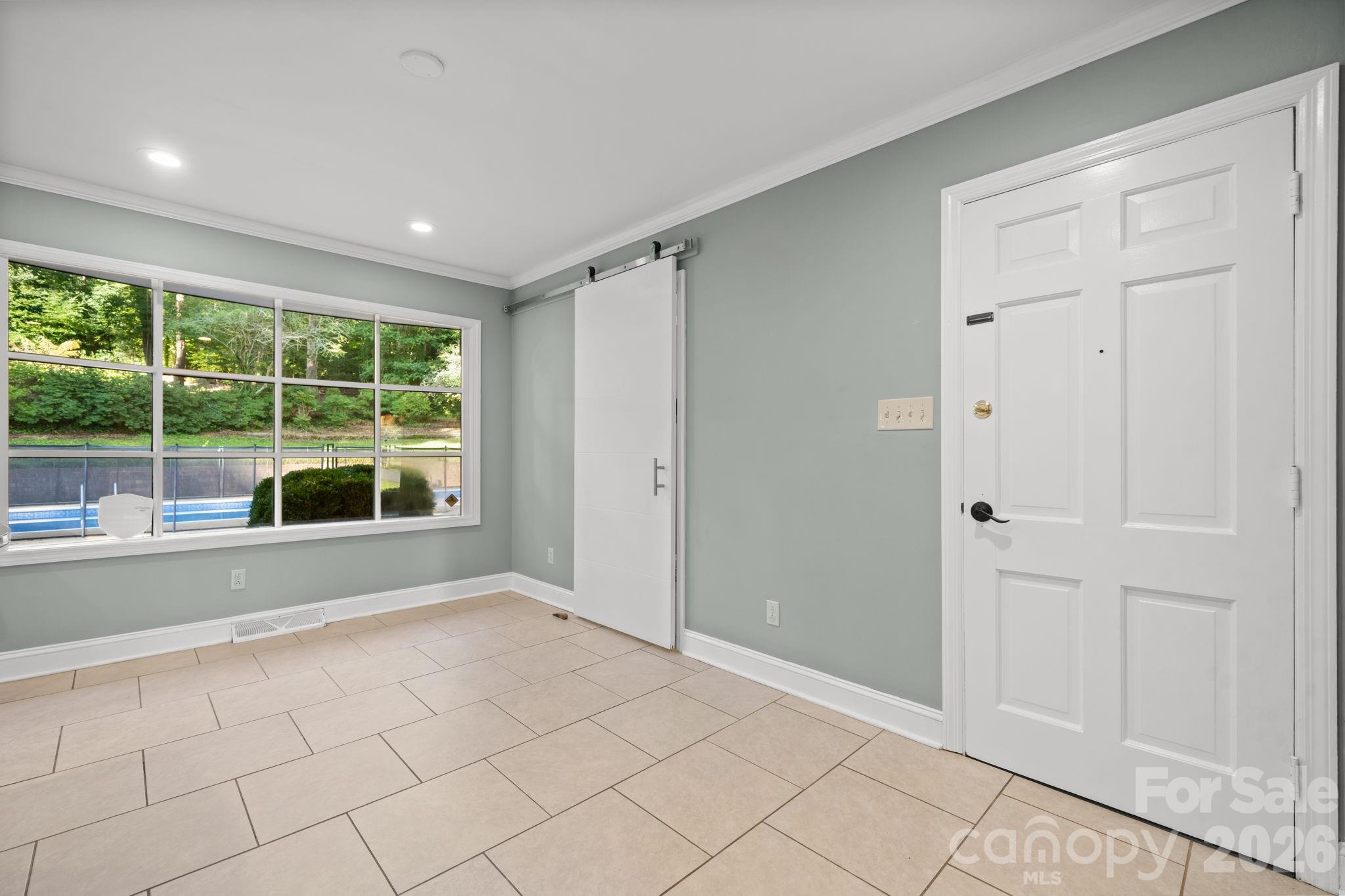 2015 12th Street Drive Property Photo 18