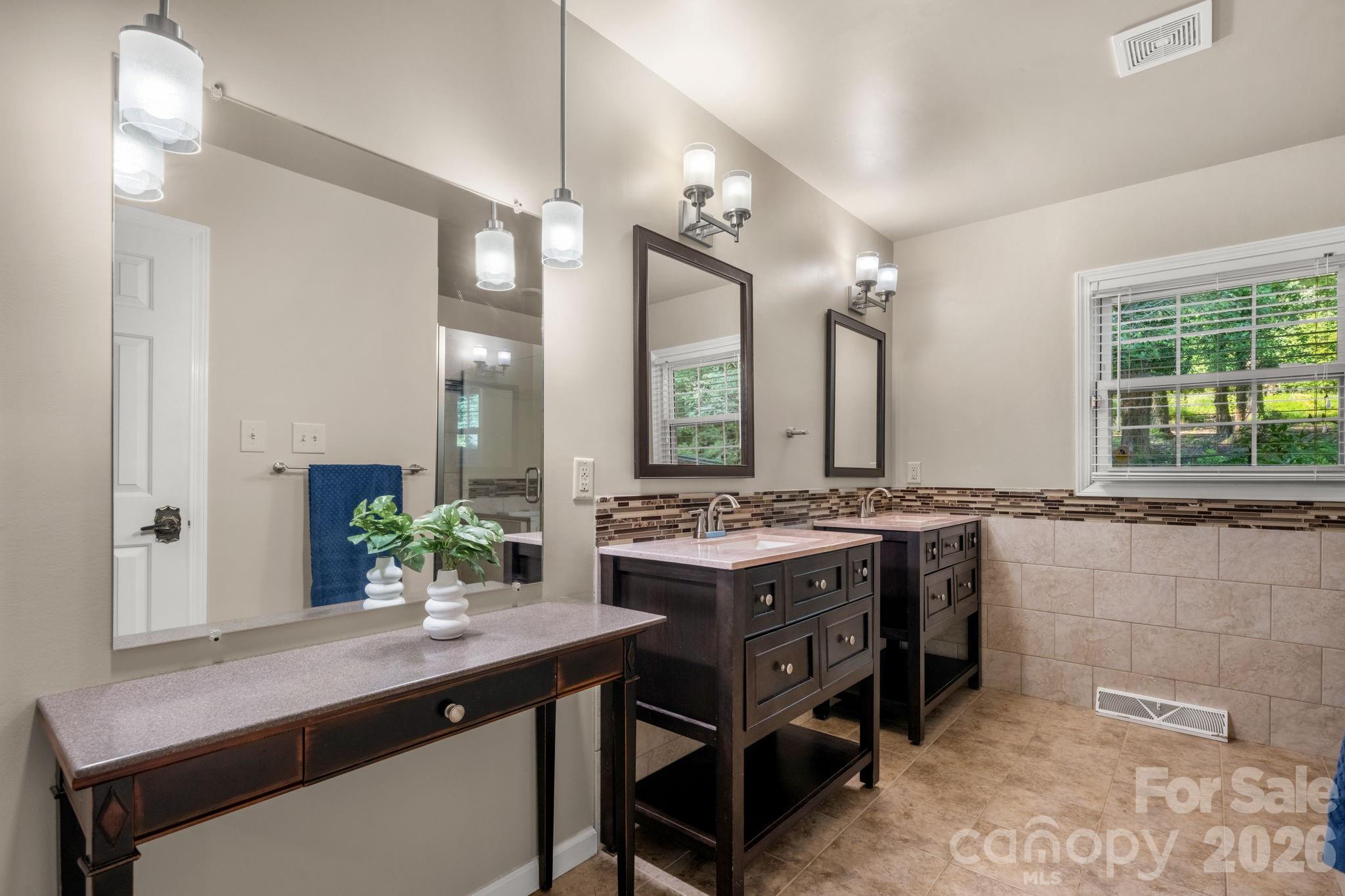 2015 12th Street Drive Property Photo 28