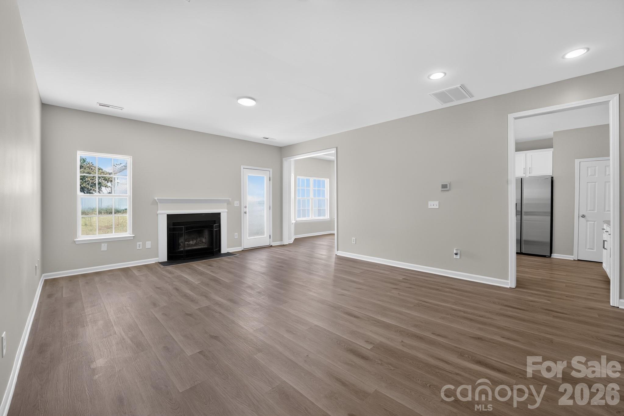 3006 Royal Troon Drive Property Photo 8