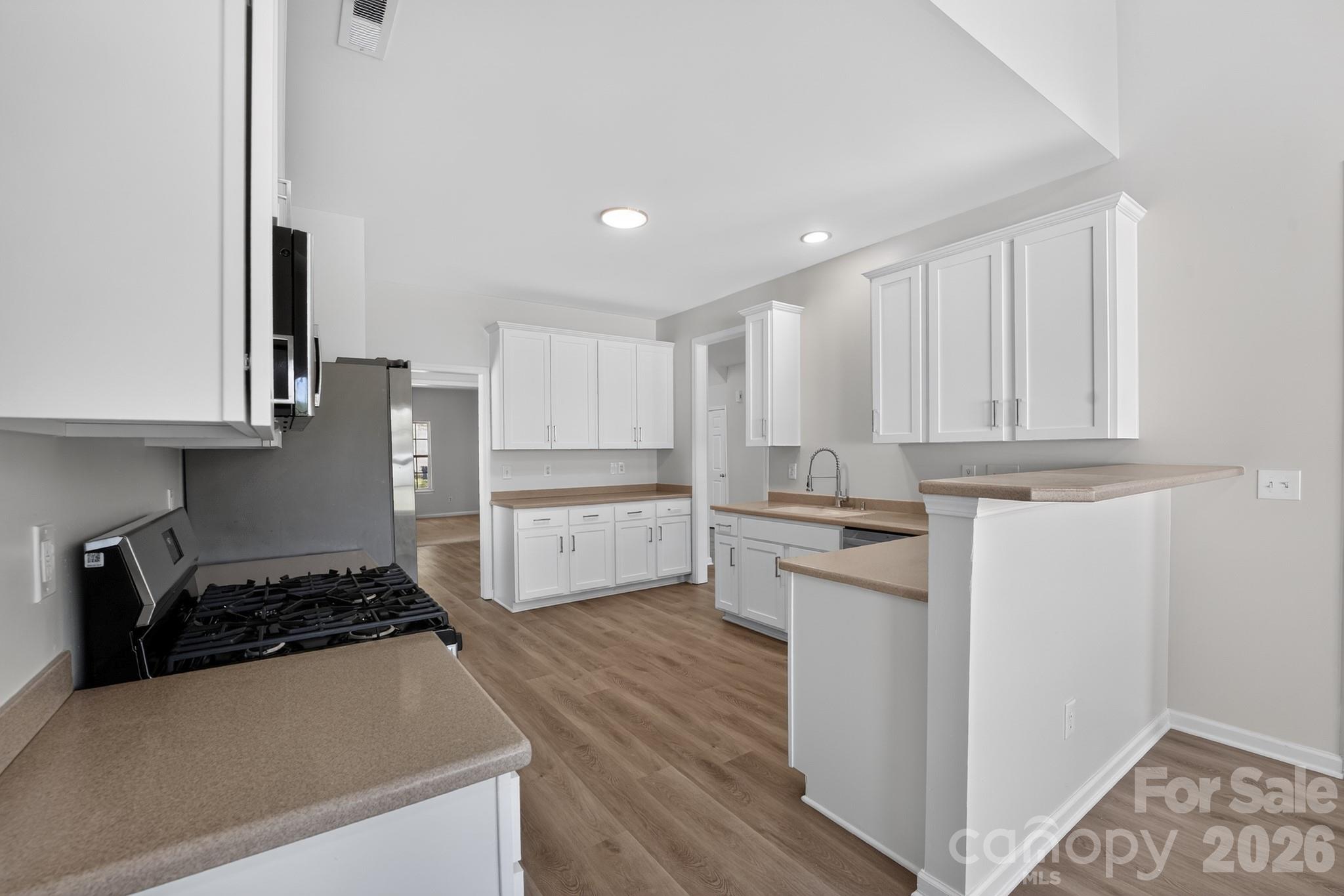 3006 Royal Troon Drive Property Photo 11