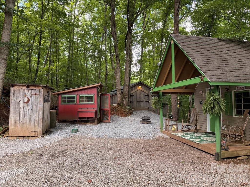 206 Bethabara Loop Property Photo 7