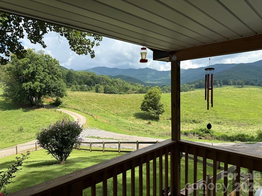 206 Bethabara Loop Property Photo 13