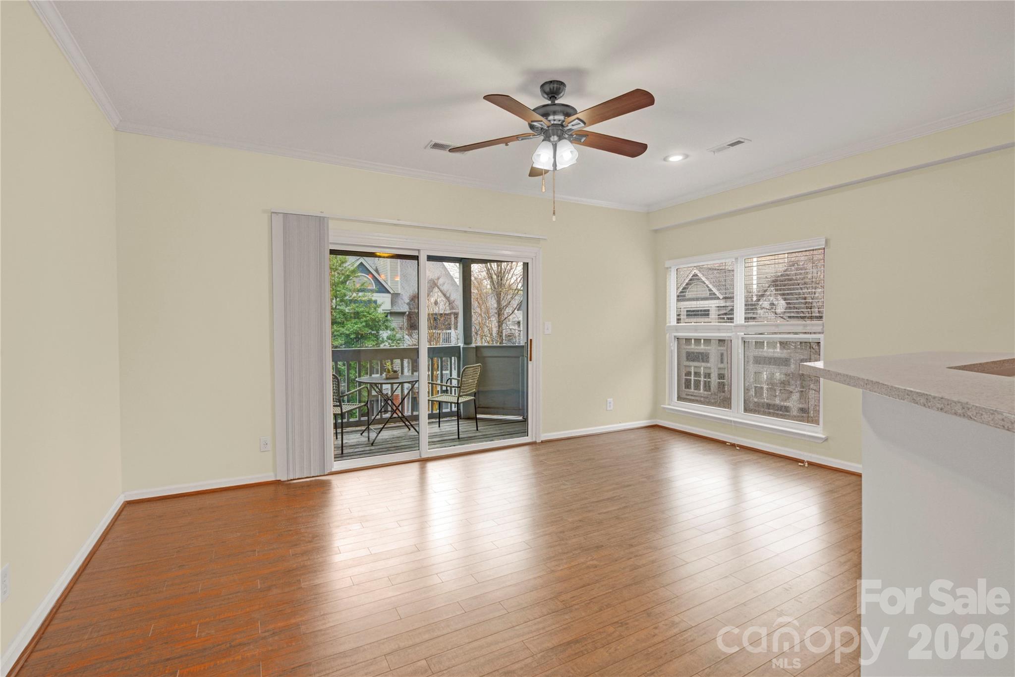 525 N Graham Street 3f Property Photo 11