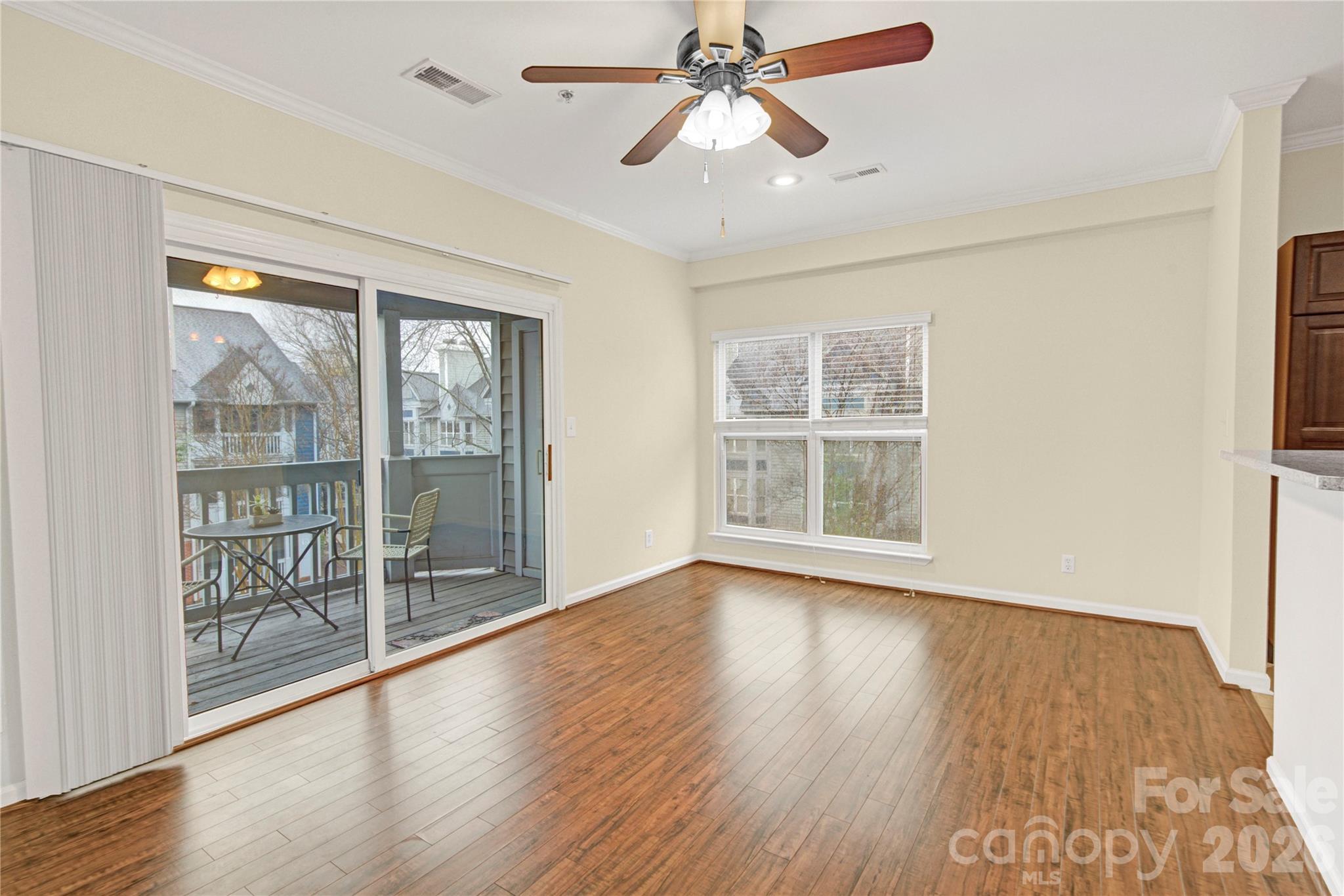 525 N Graham Street 3f Property Photo 12