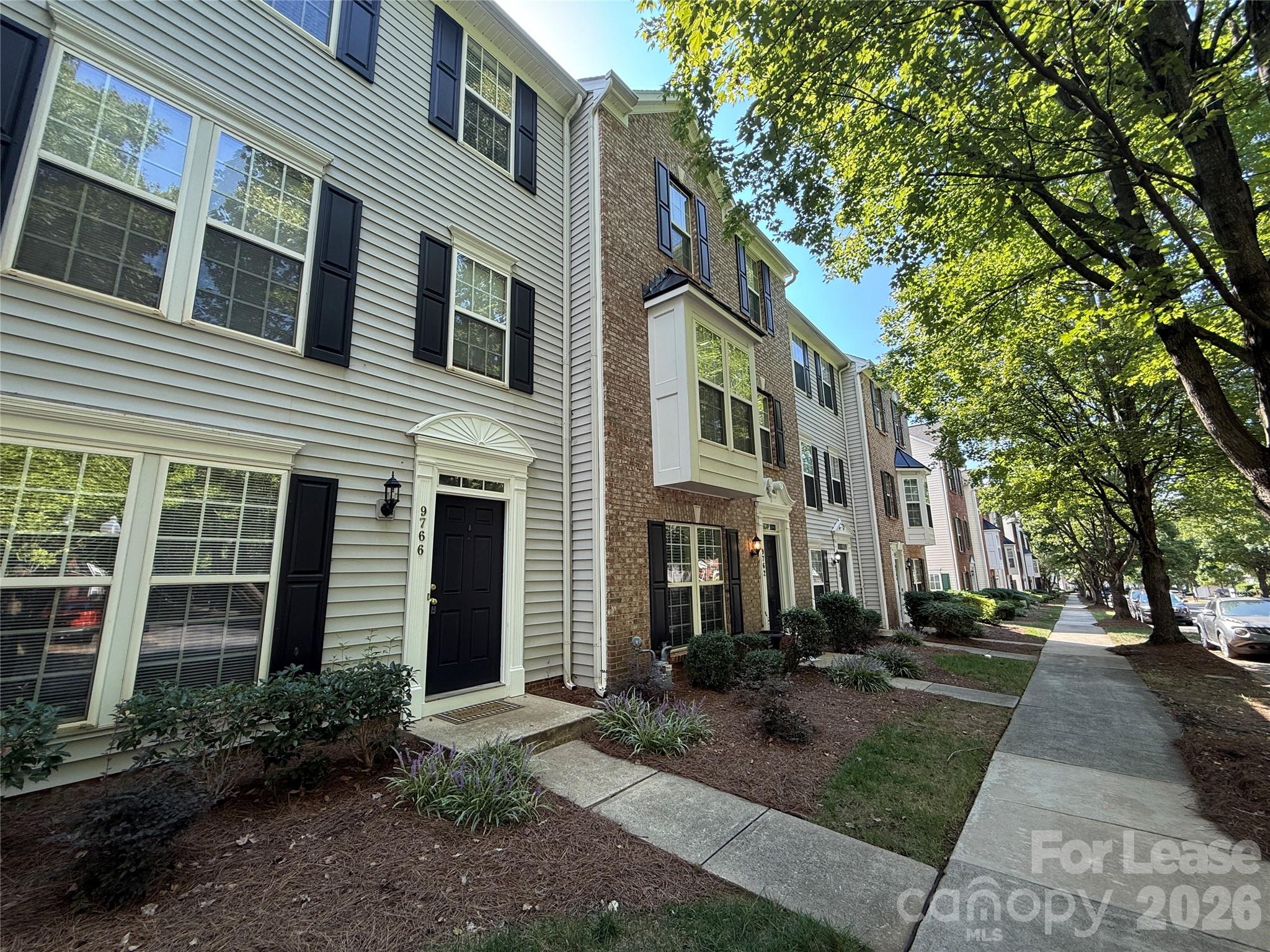 9766 Blossom Hill Drive Property Photo 2