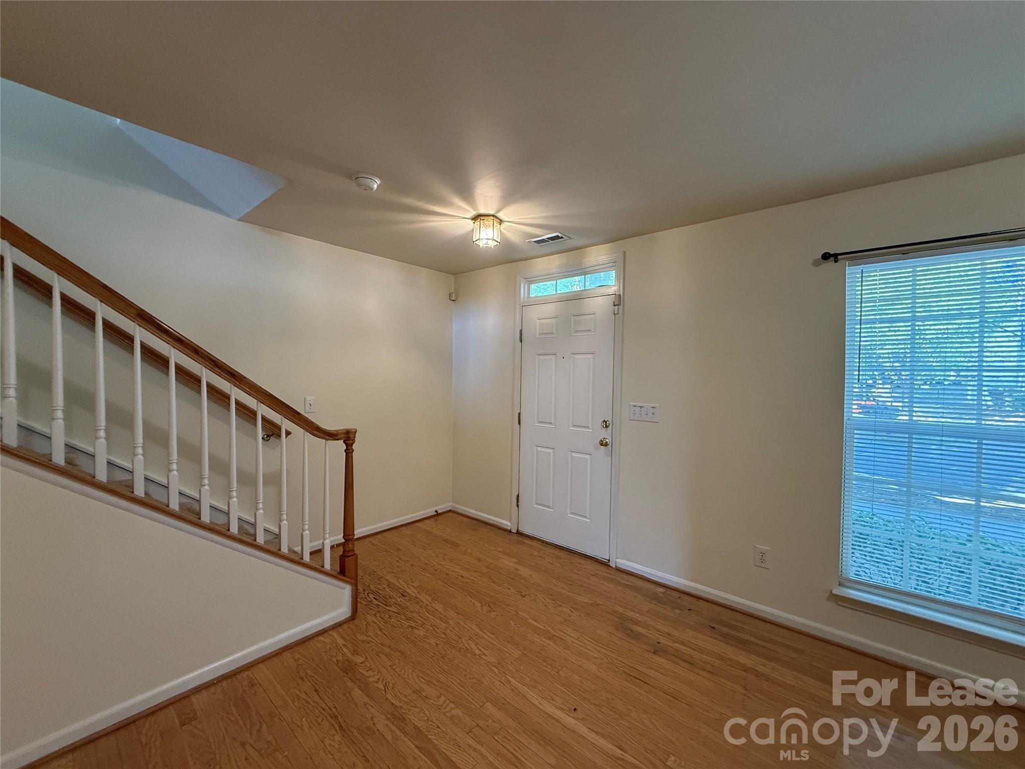 9766 Blossom Hill Drive Property Photo 5