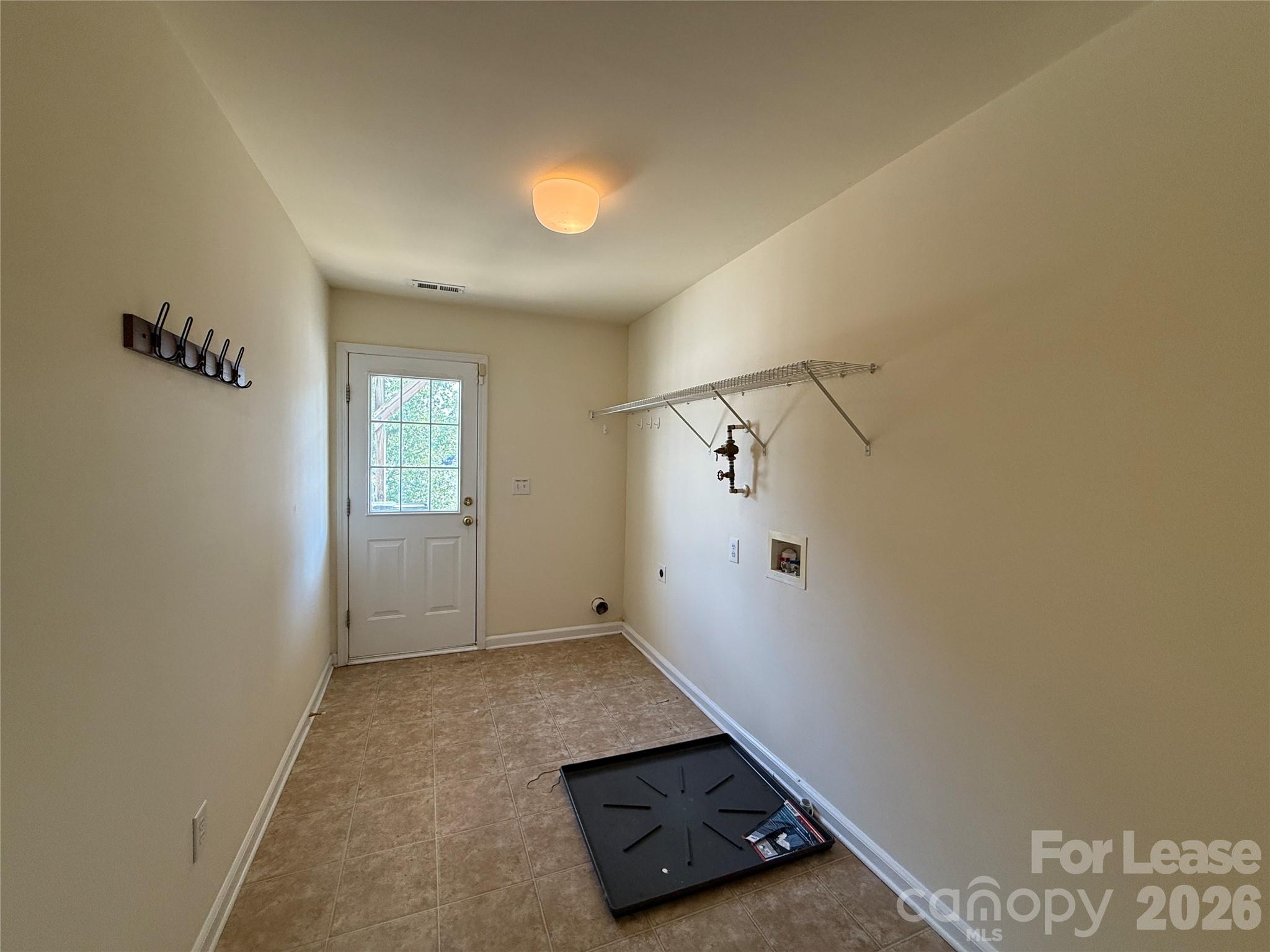 9766 Blossom Hill Drive Property Photo 8
