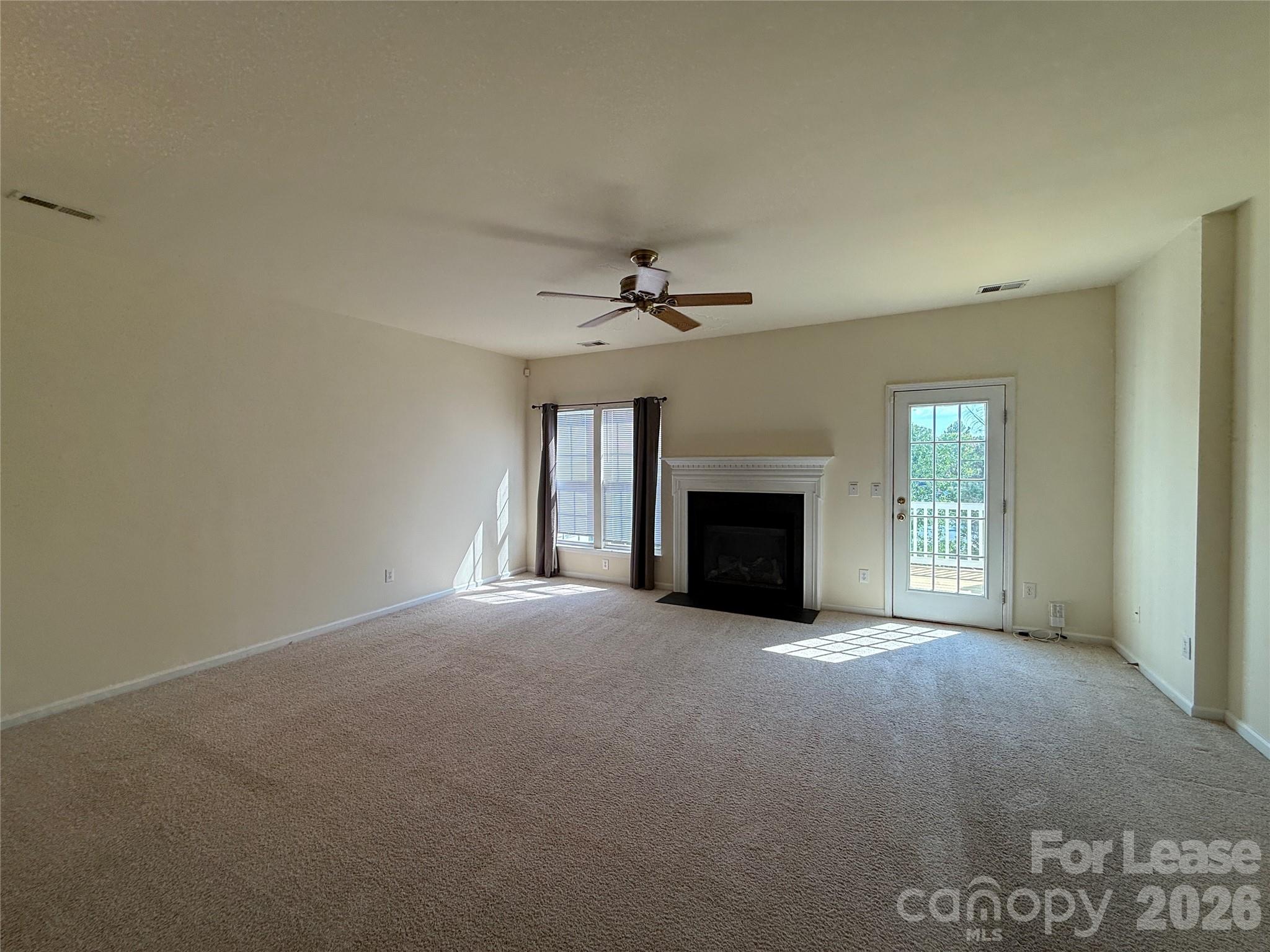 9766 Blossom Hill Drive Property Photo 11