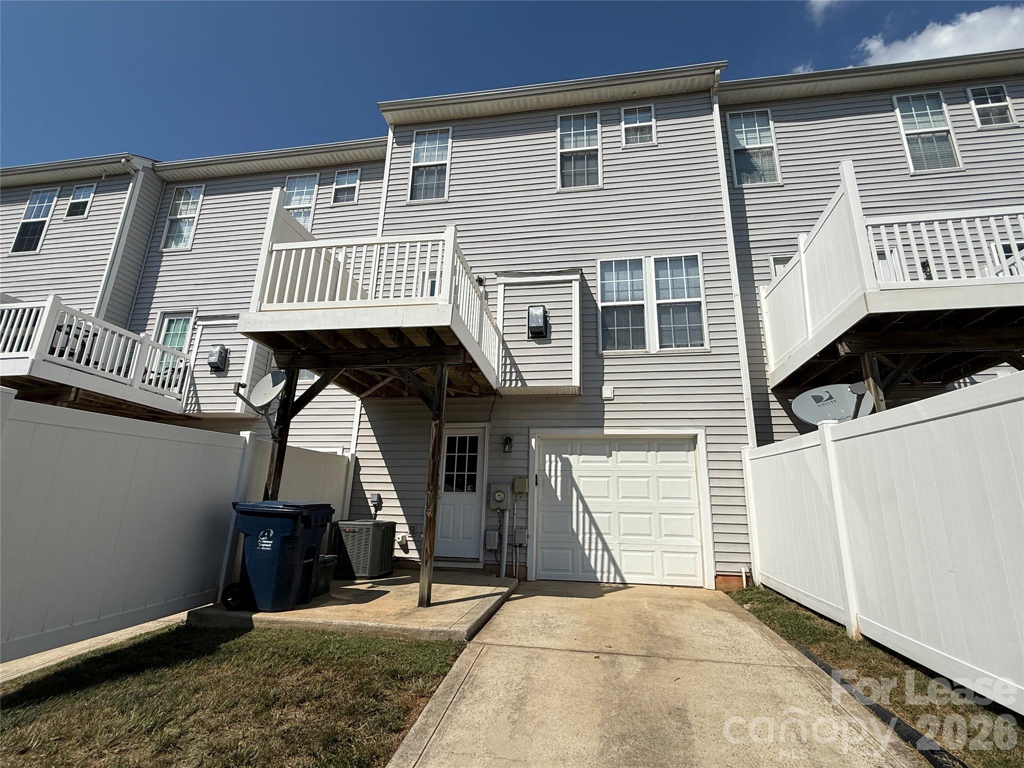 9766 Blossom Hill Drive Property Photo 25