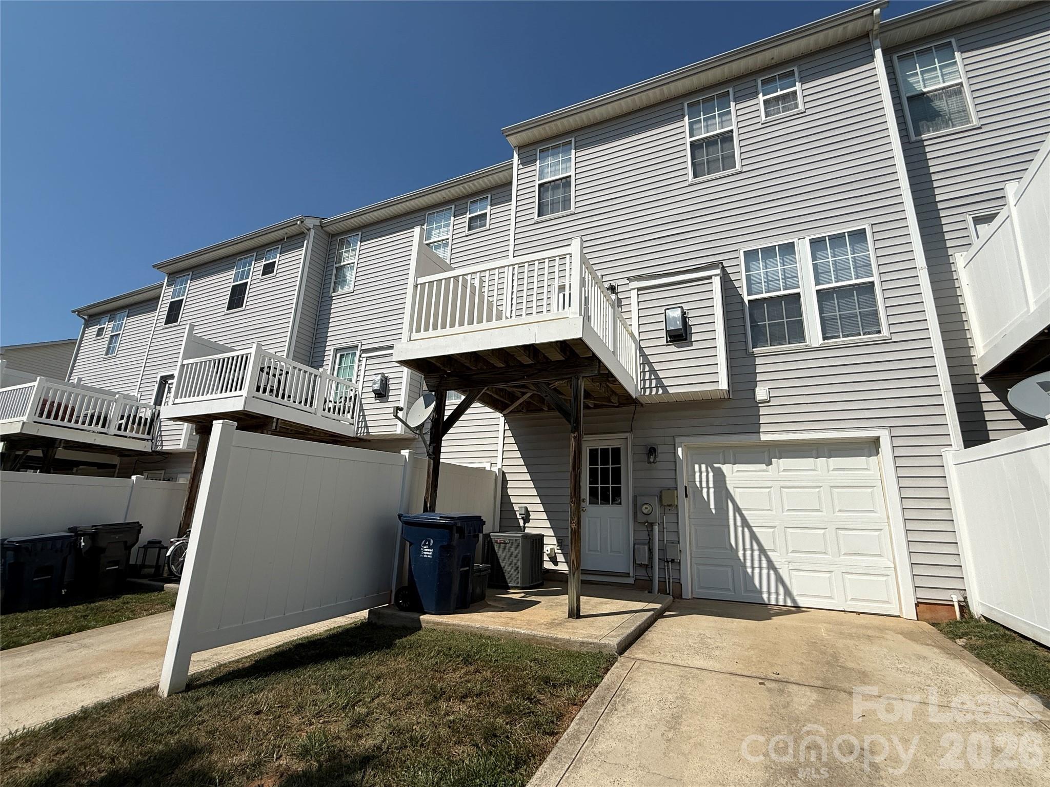 9766 Blossom Hill Drive Property Photo 26