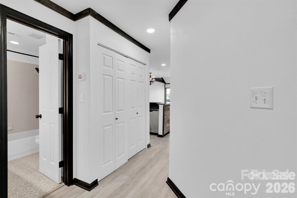 18755 Vineyard Point Lane Property Photo 38