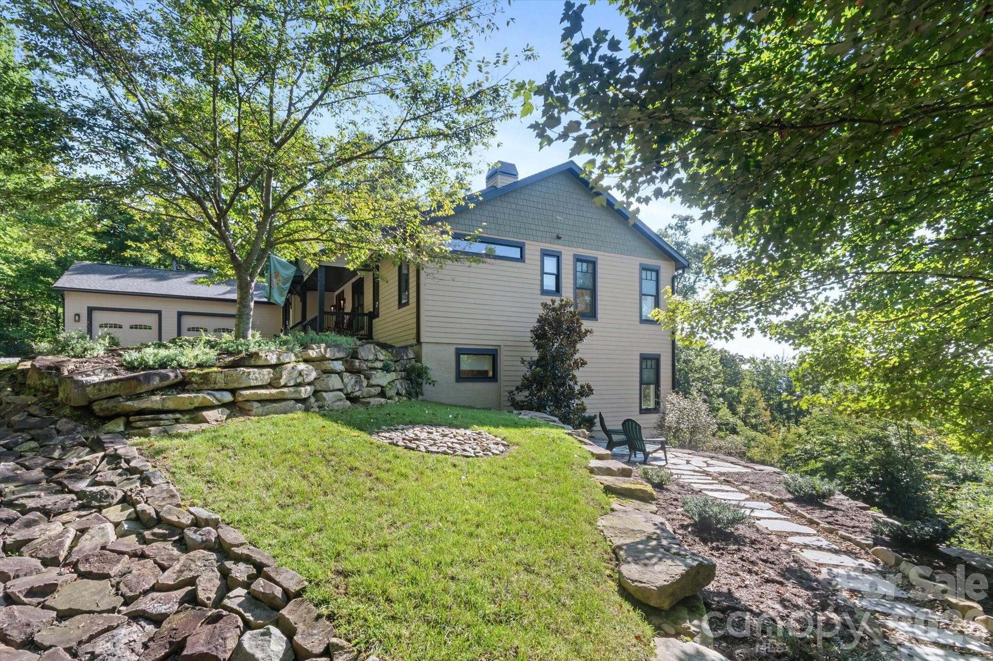61 Firefly Lane Property Photo 4