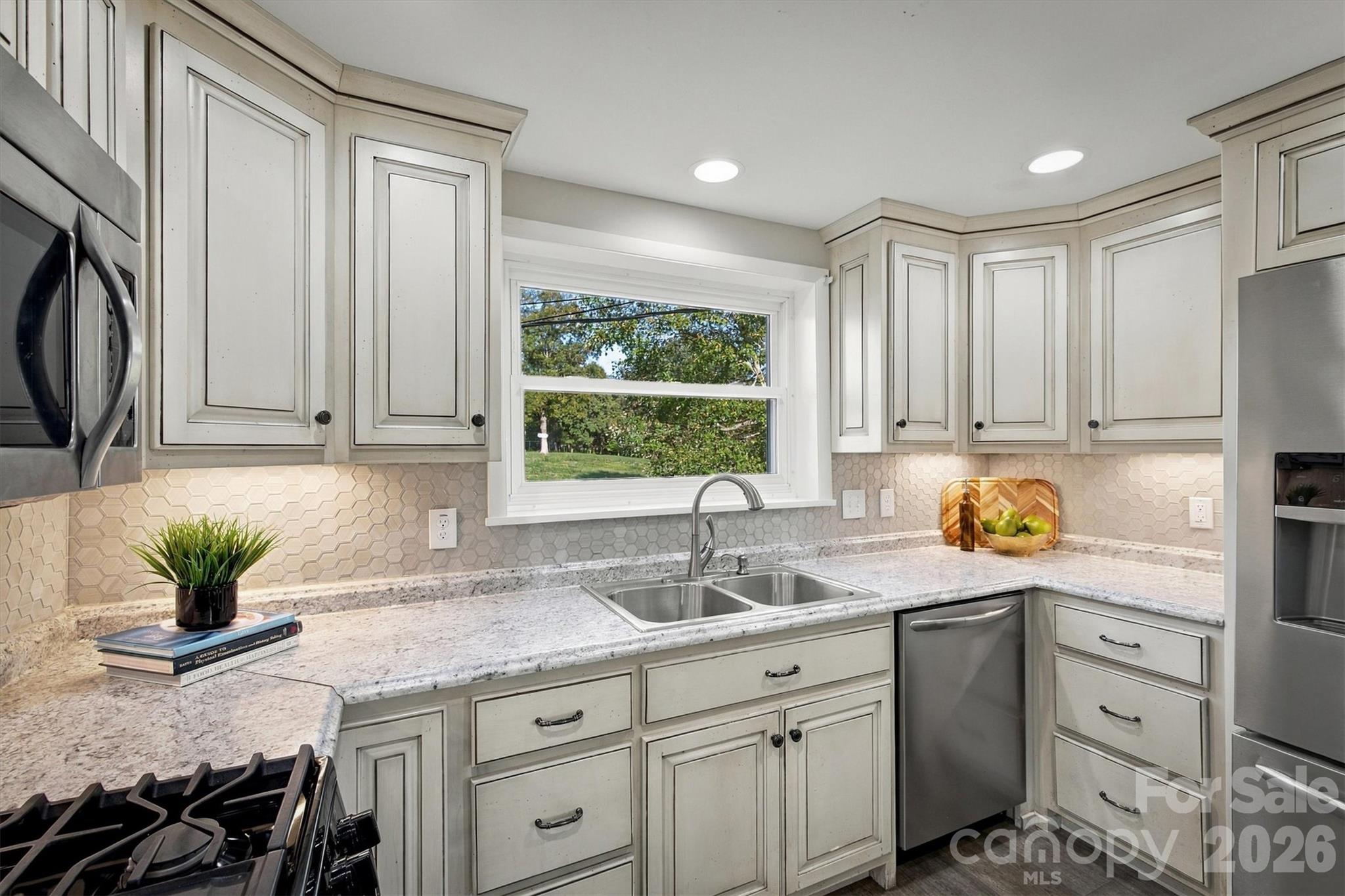 4820 16th Street Drive Property Photo 3