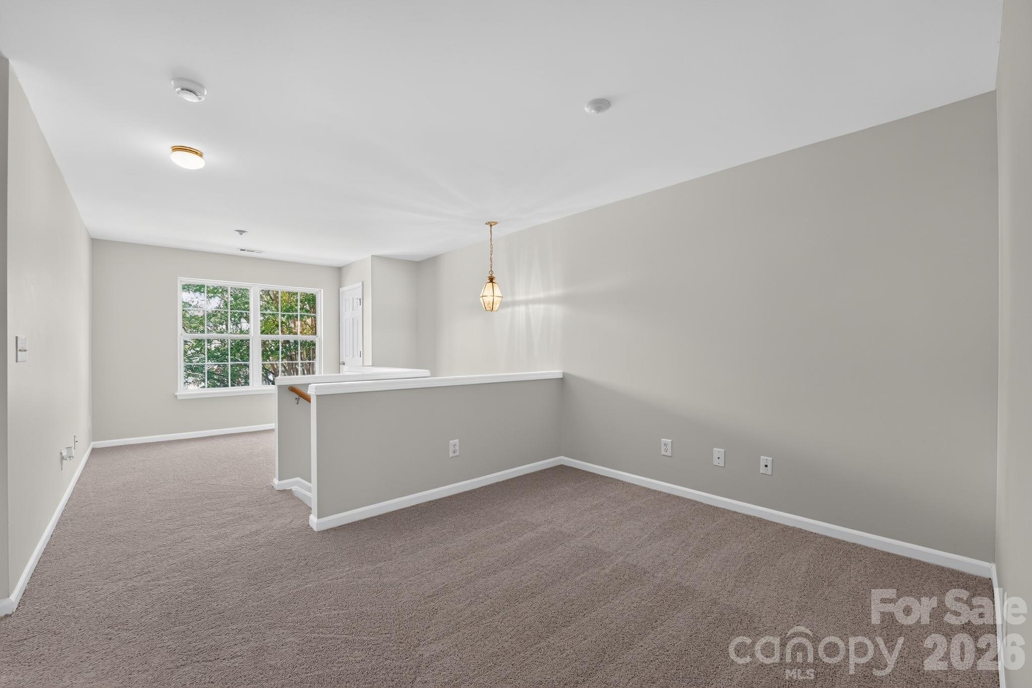 13711 Singleleaf Lane Property Photo 8