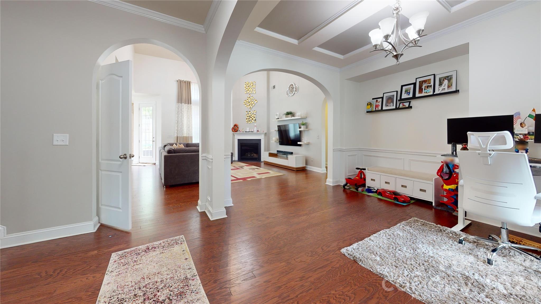 7714 Coalcliff Drive Property Photo 4