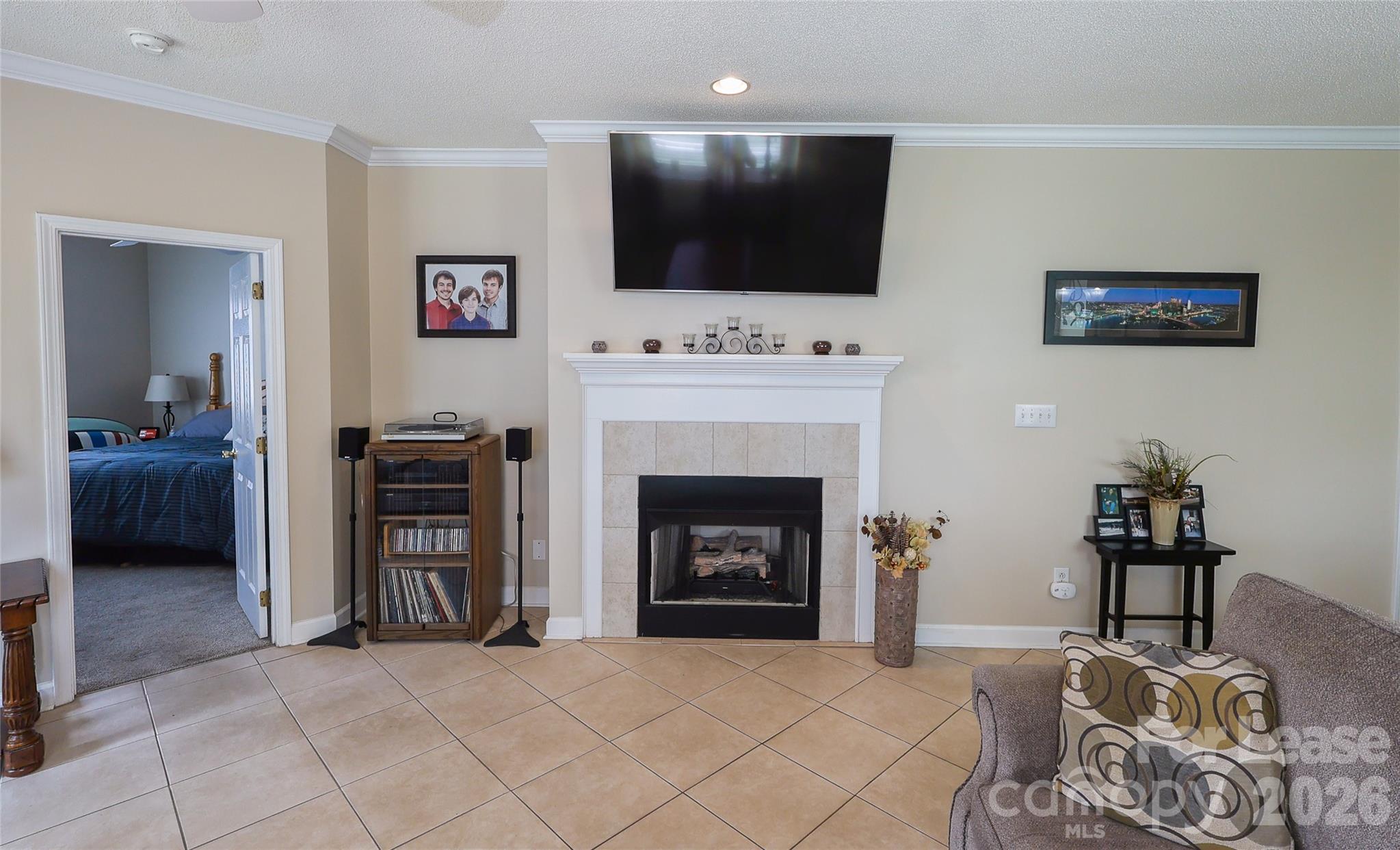 18816 Nautical Drive Property Photo 4