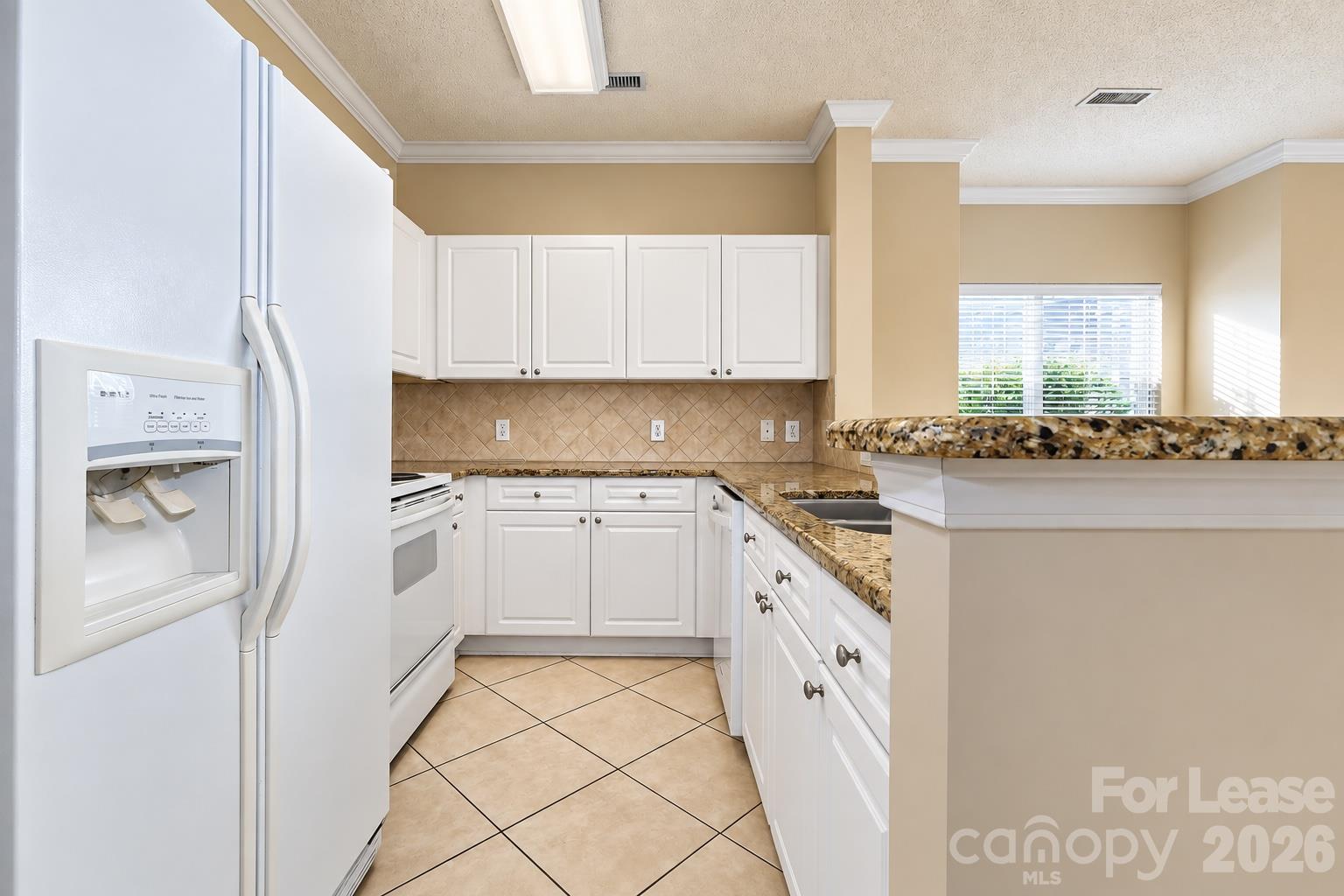 18816 Nautical Drive Property Photo 6