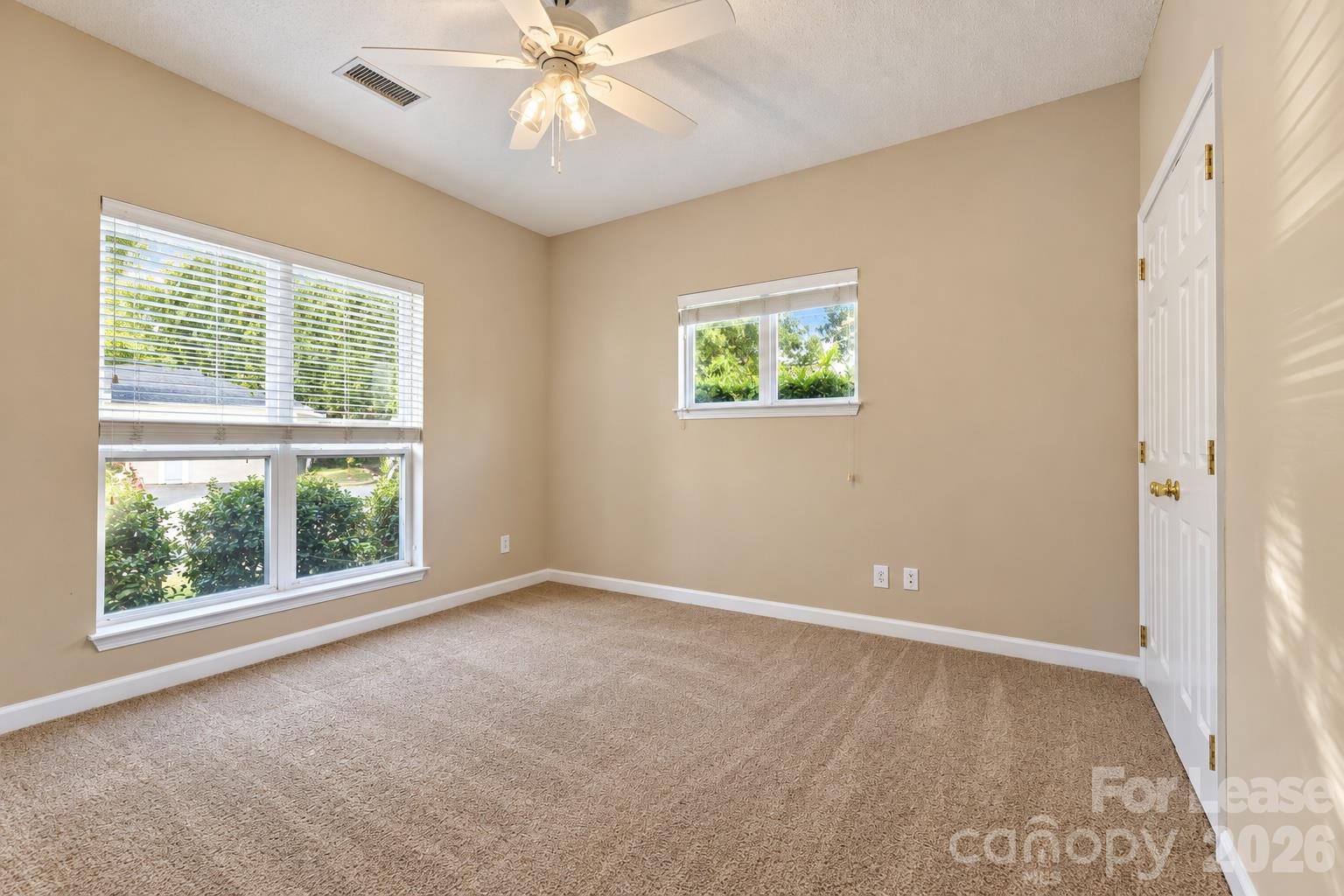18816 Nautical Drive Property Photo 7